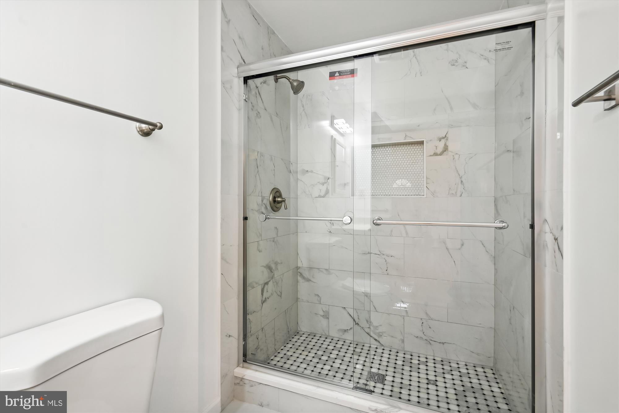 ROCKCREST - Residential Lease