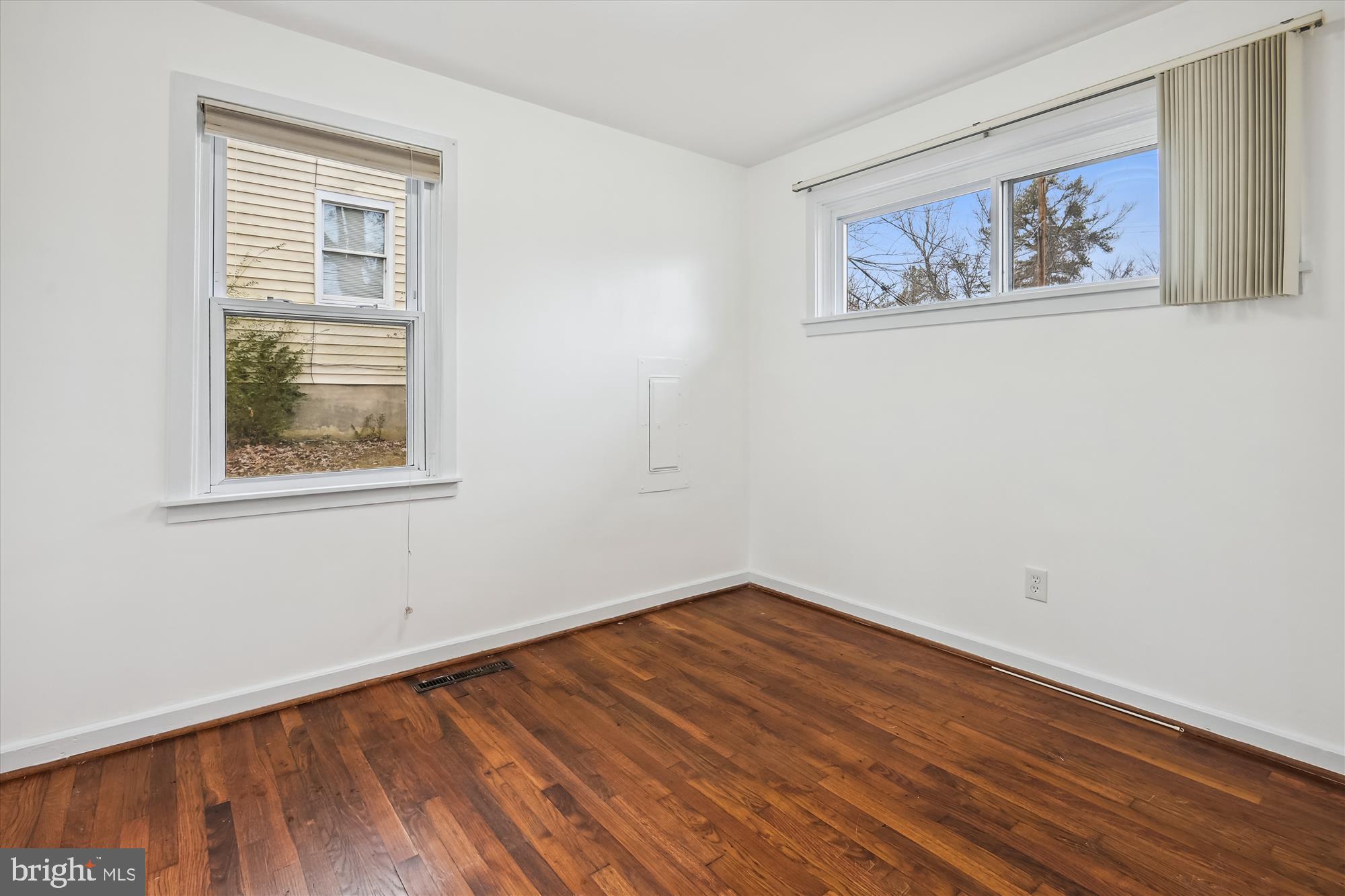 ROCKCREST - Residential Lease