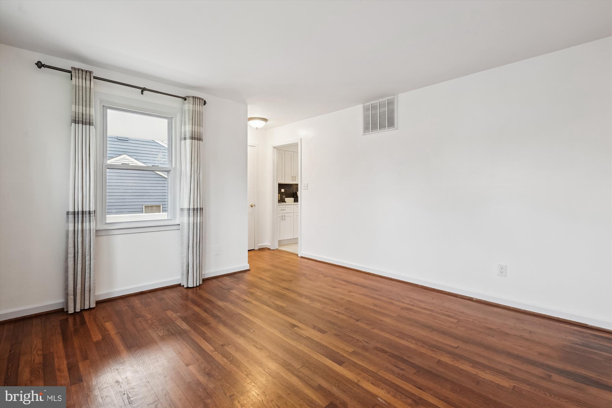 ROCKCREST - Residential Lease