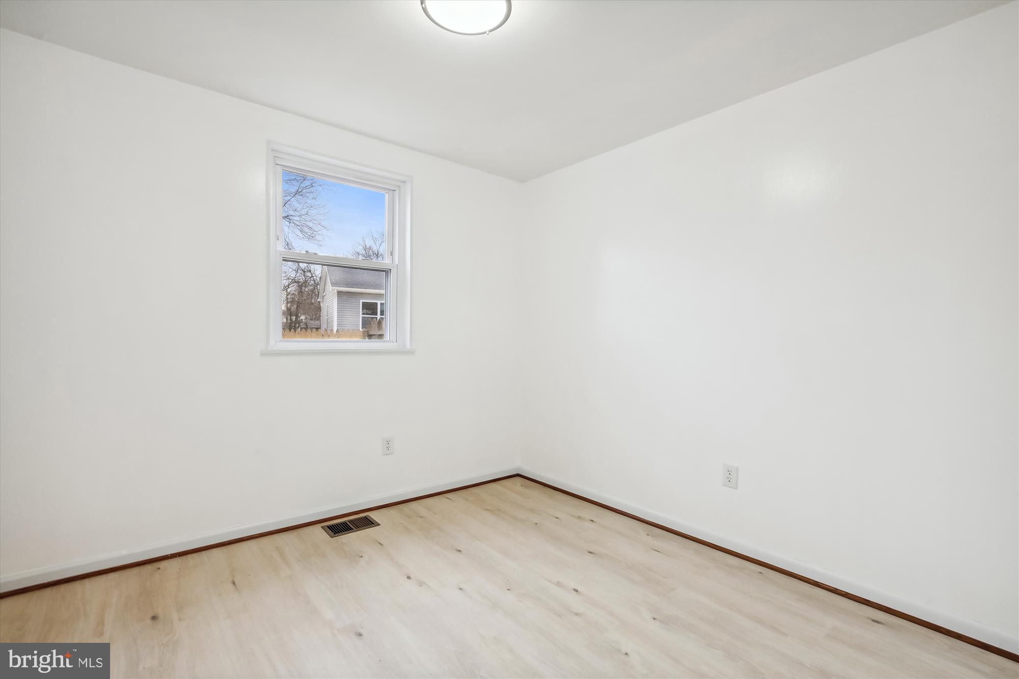 ROCKCREST - Residential Lease