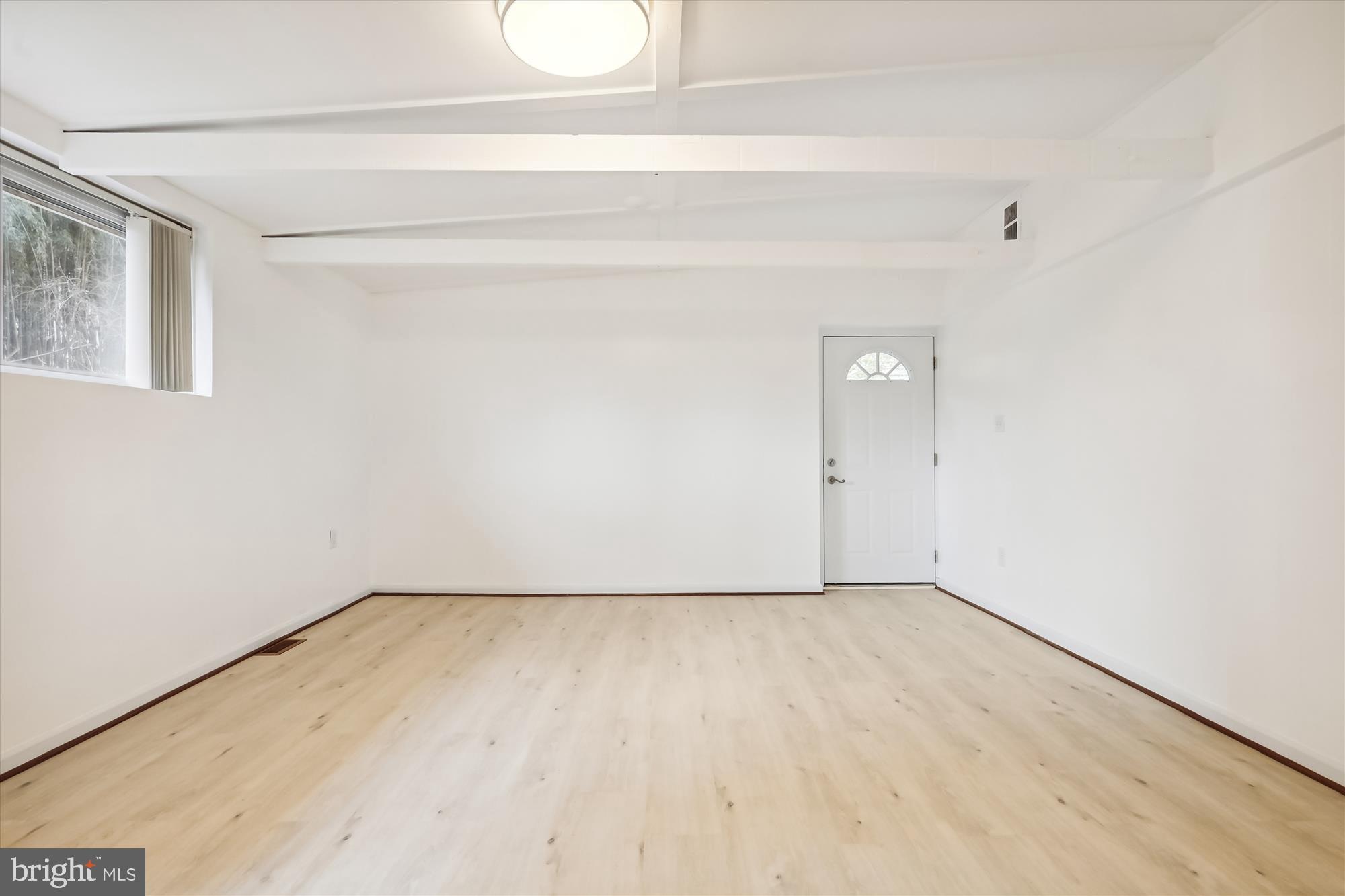 ROCKCREST - Residential Lease