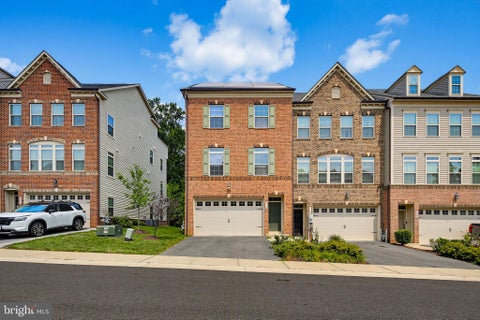 Townhouse For Sale - 7860 Patterson Way<br/> HANOVER, MD 21076