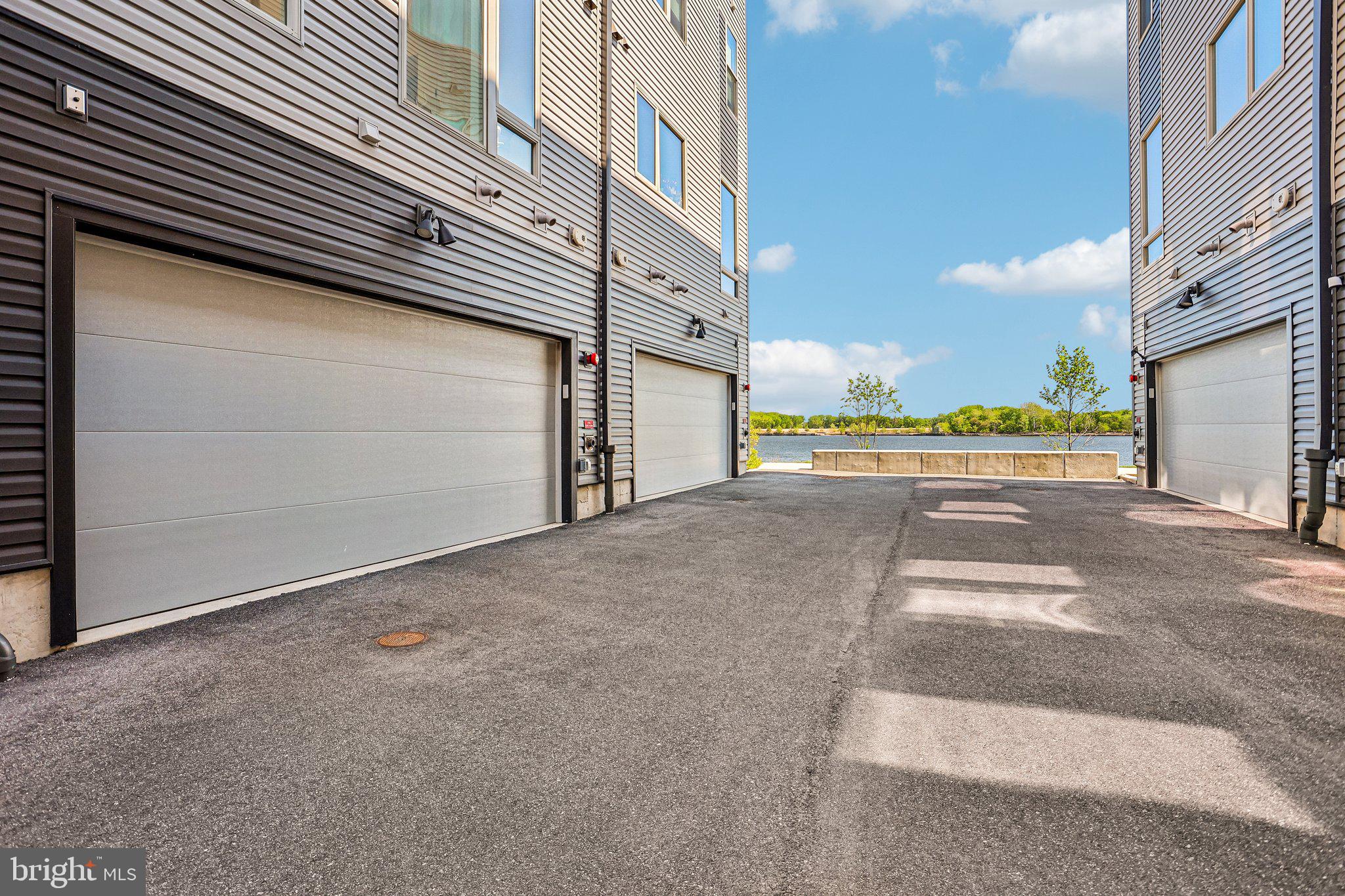 NORTHBANK - Residential