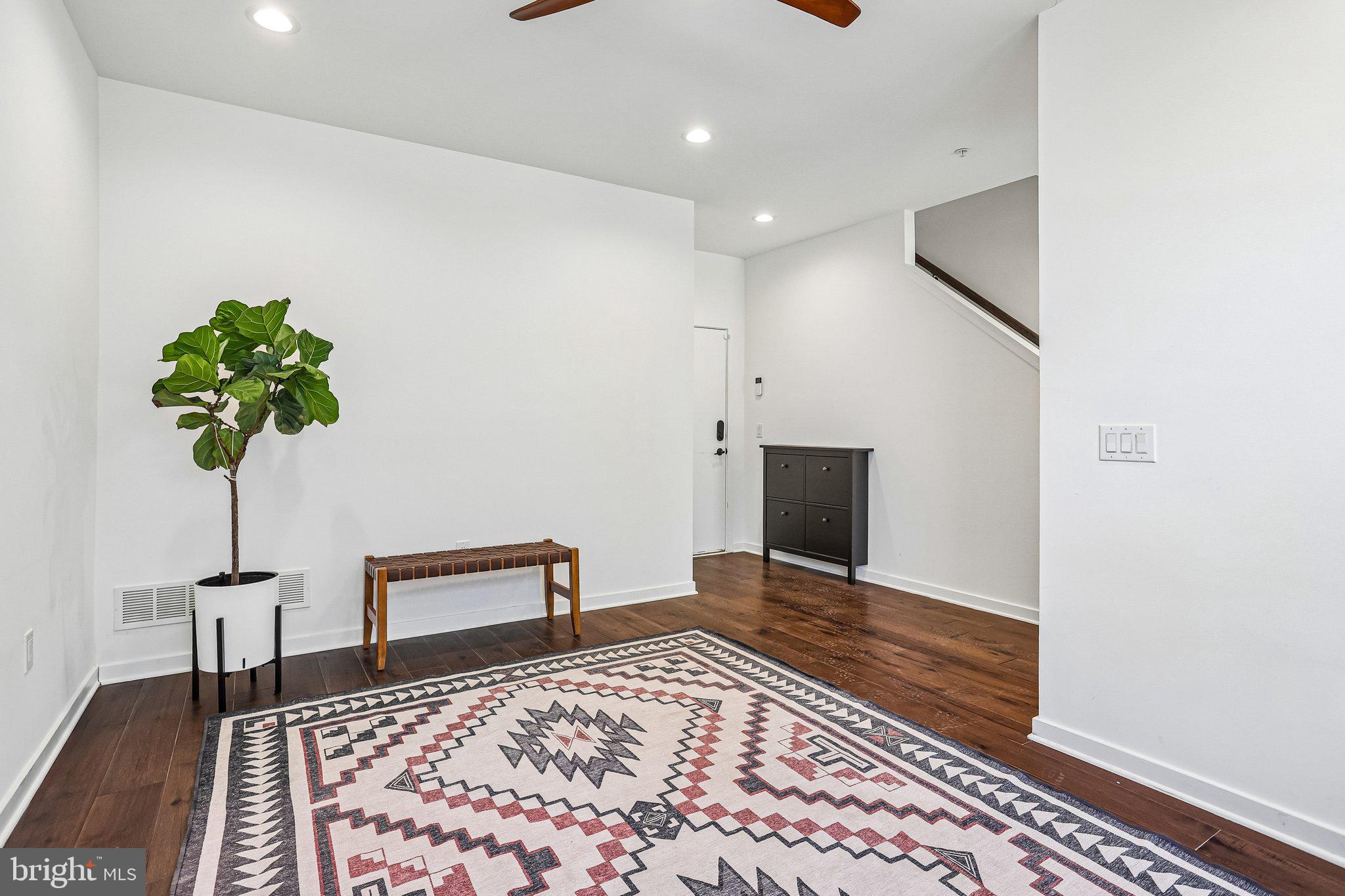NORTHBANK - Residential