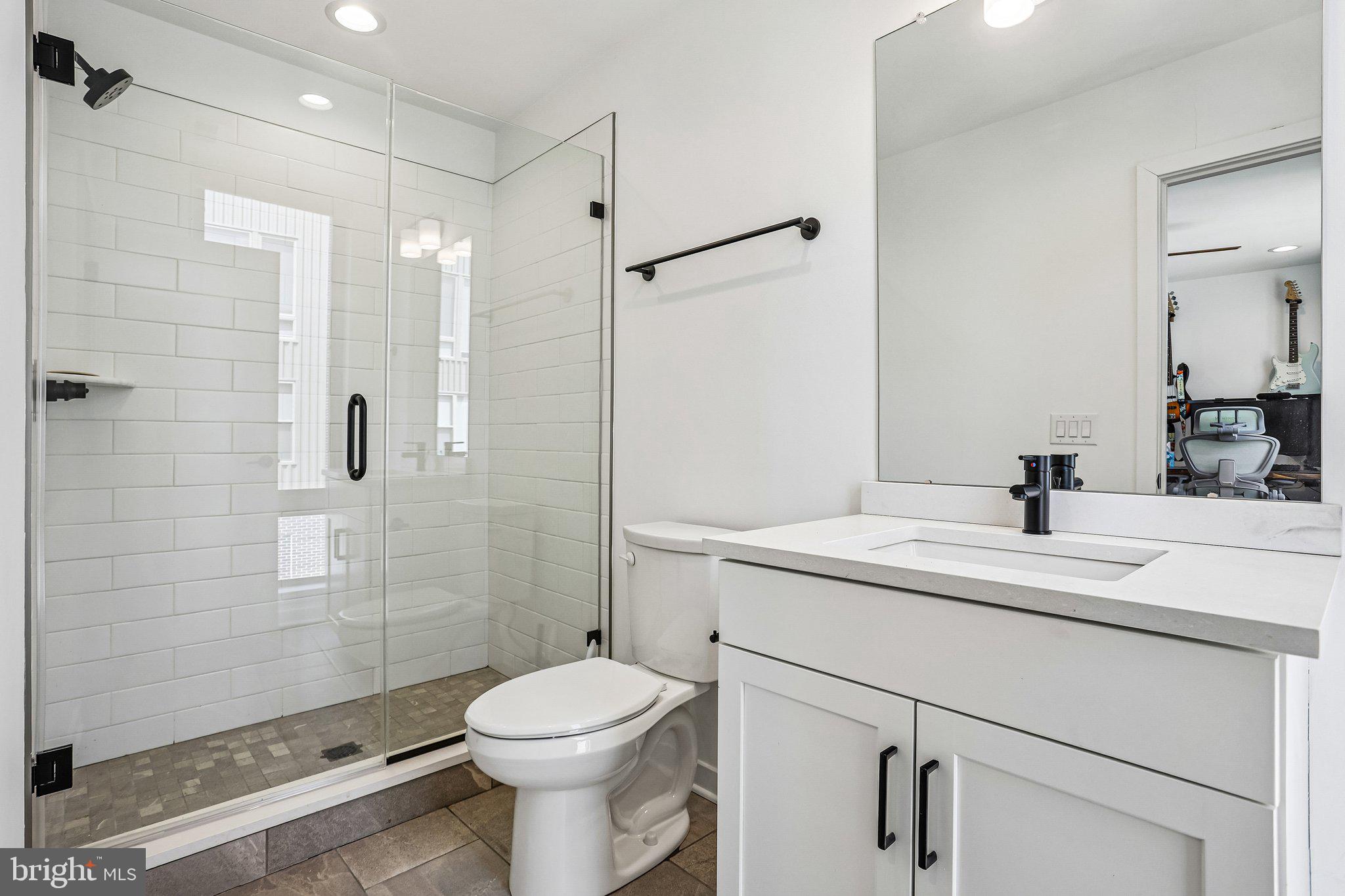 NORTHBANK - Residential