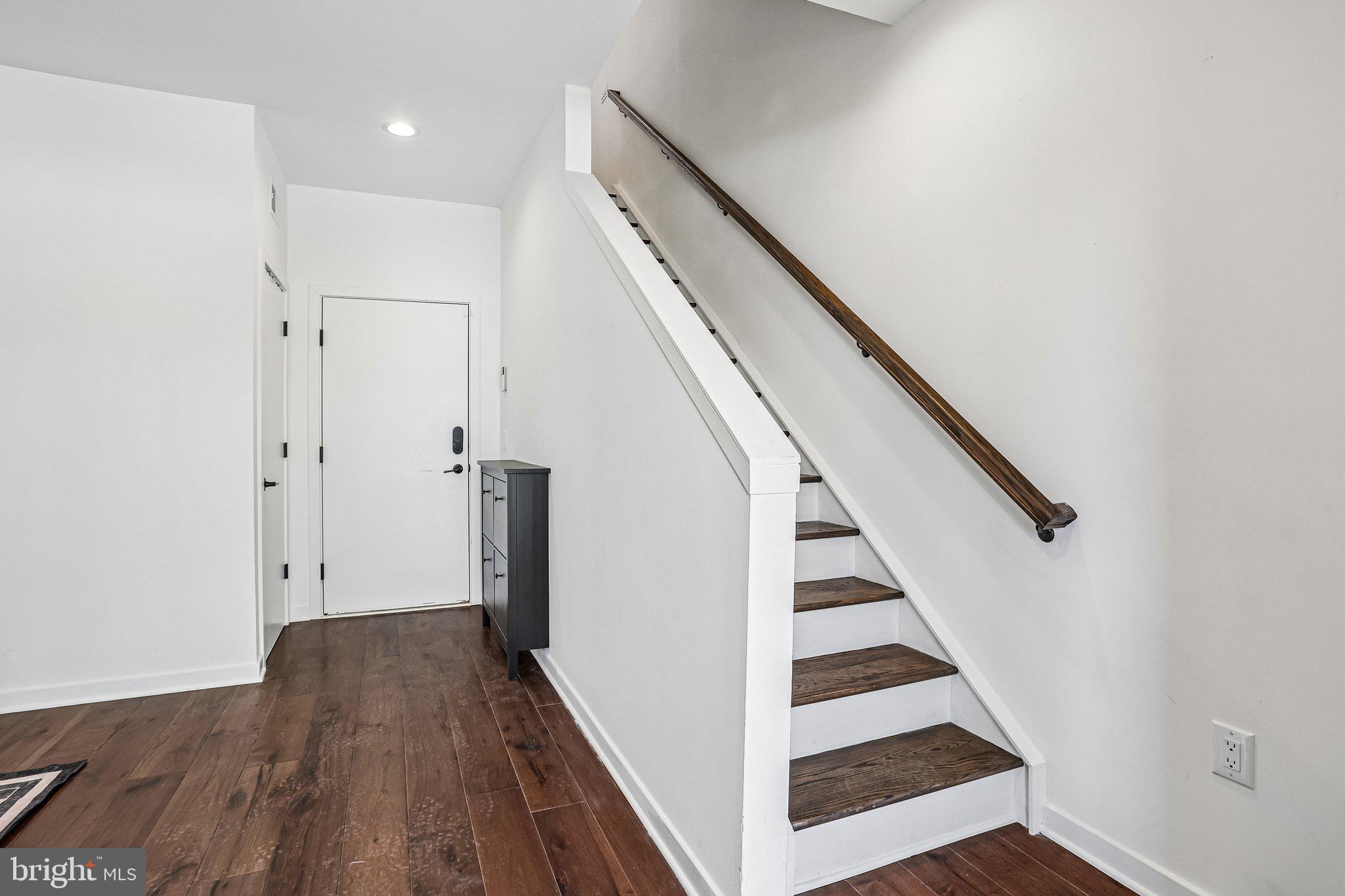 NORTHBANK - Residential