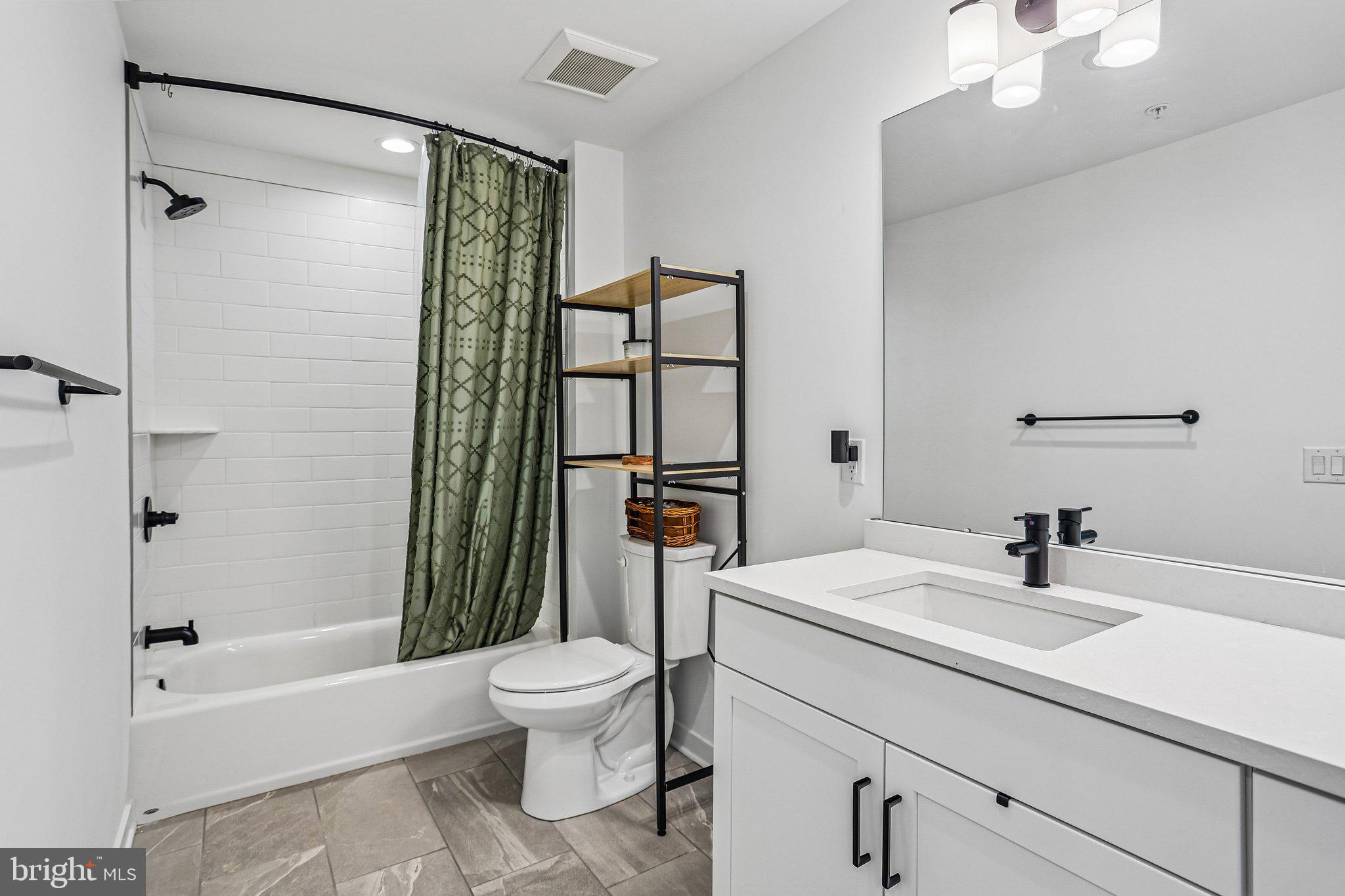 NORTHBANK - Residential