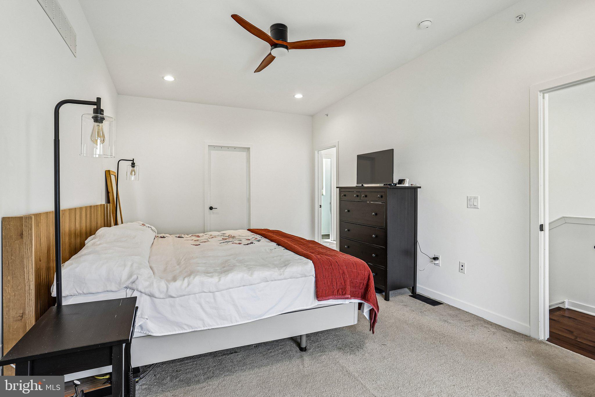 NORTHBANK - Residential