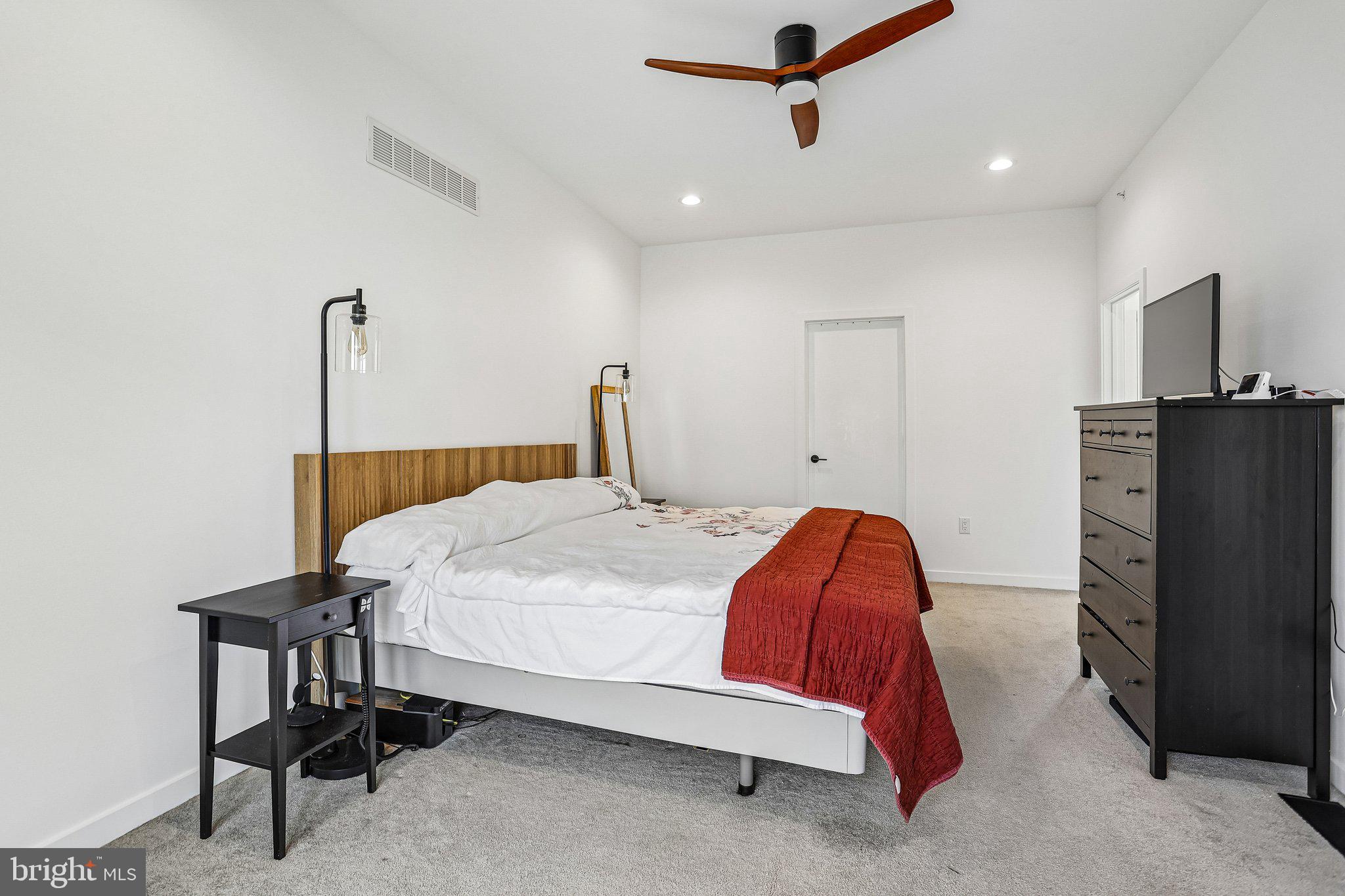 NORTHBANK - Residential
