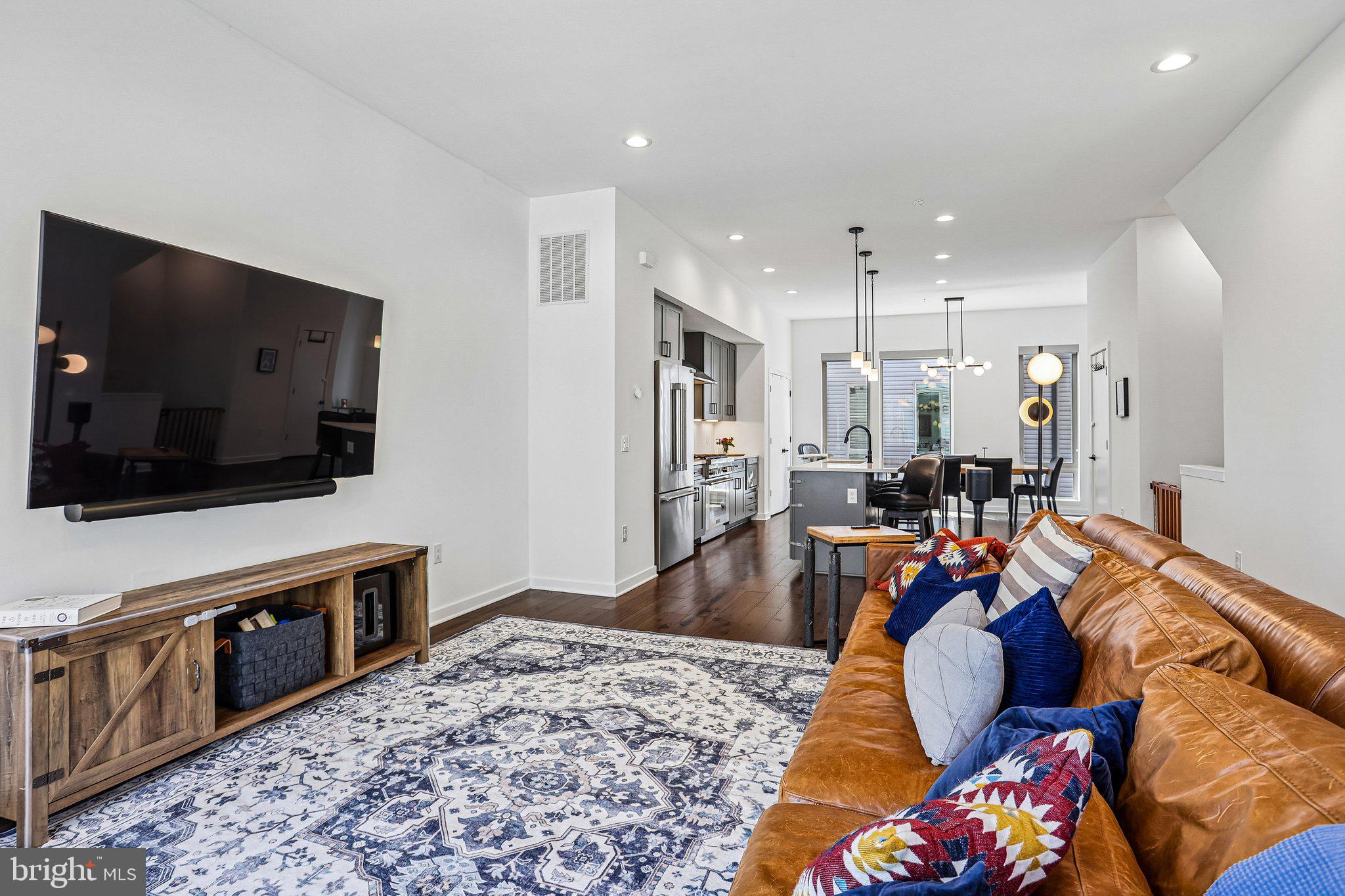 NORTHBANK - Residential