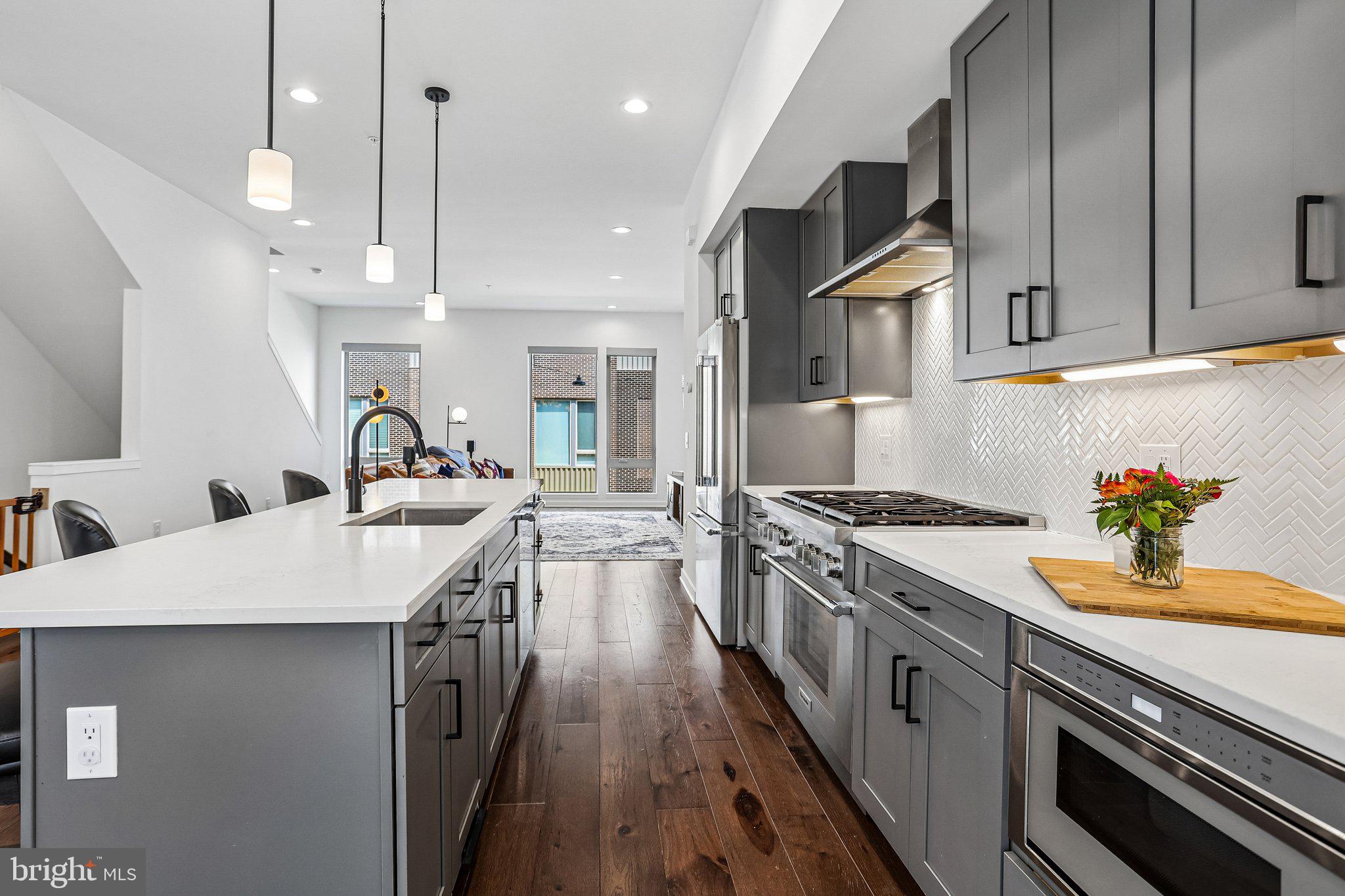 NORTHBANK - Residential