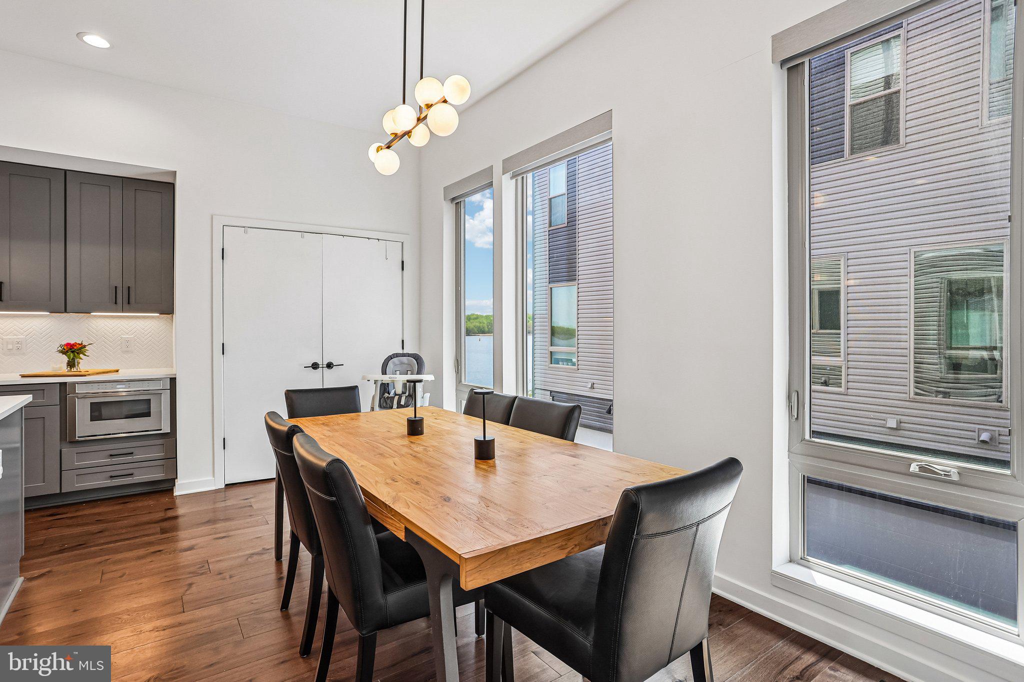 NORTHBANK - Residential