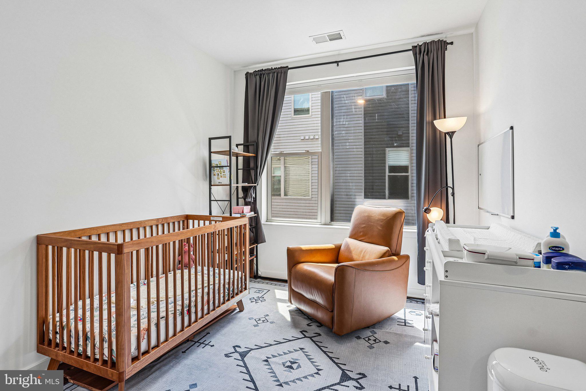NORTHBANK - Residential