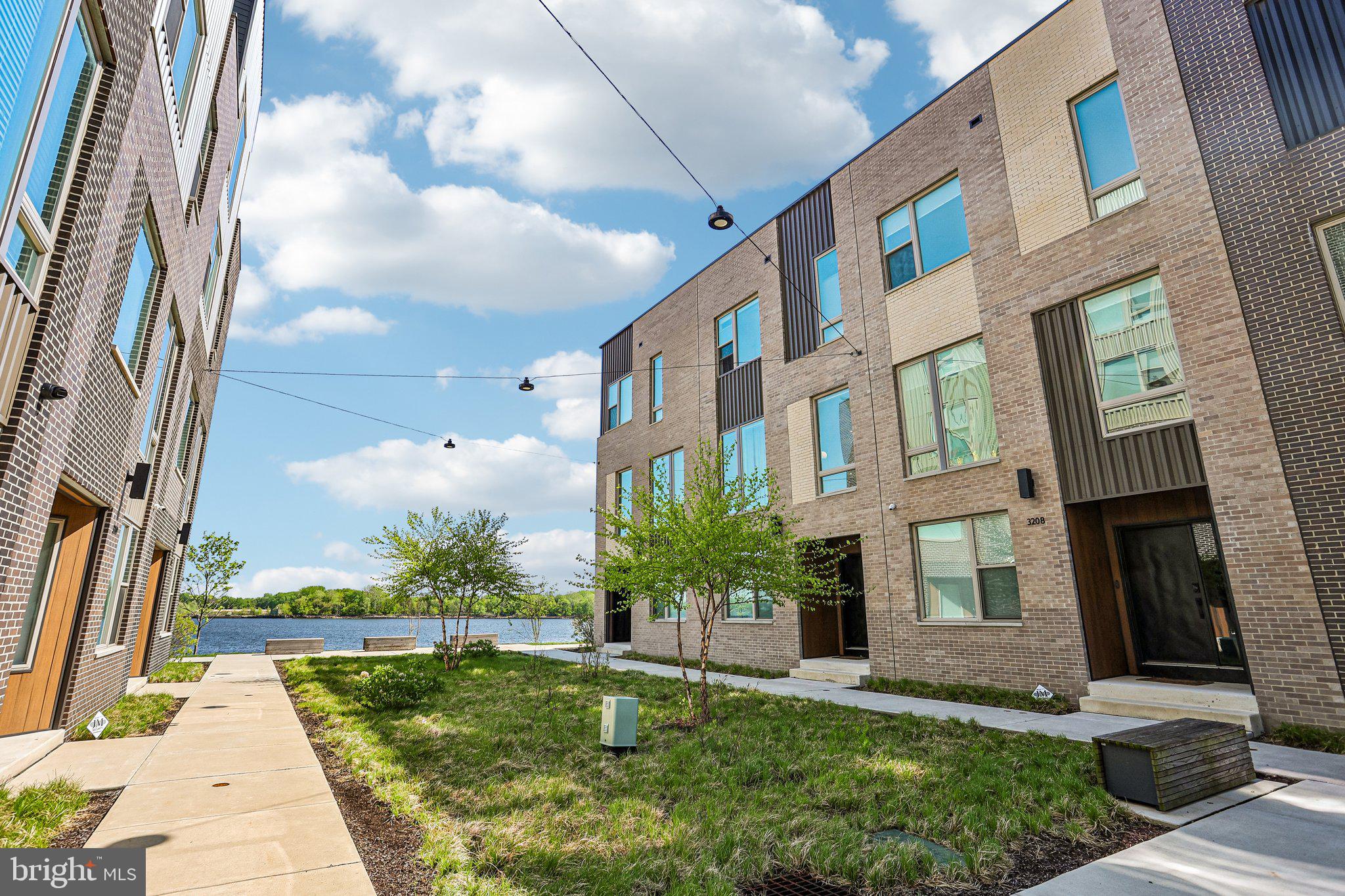 NORTHBANK - Residential
