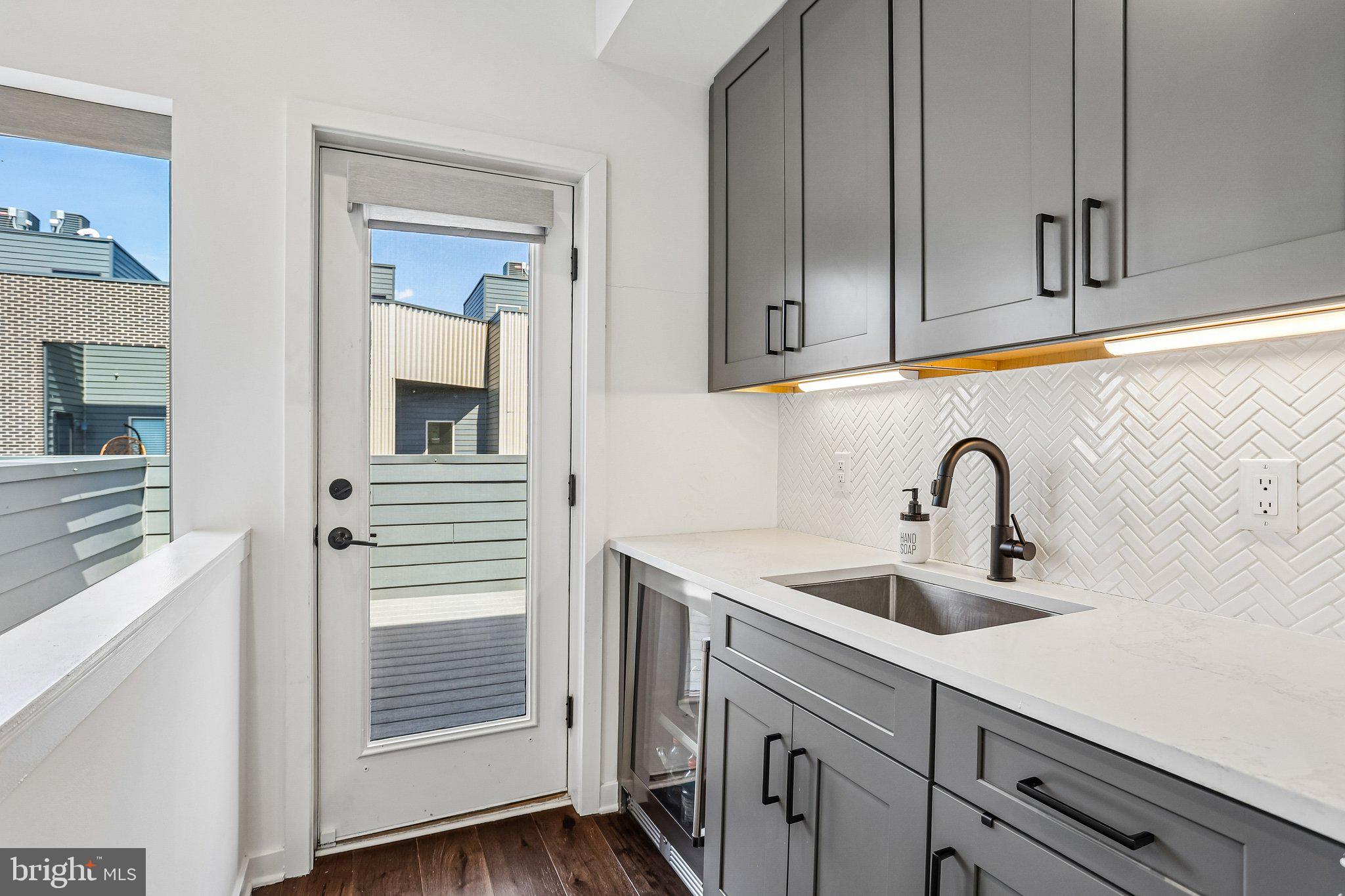 NORTHBANK - Residential