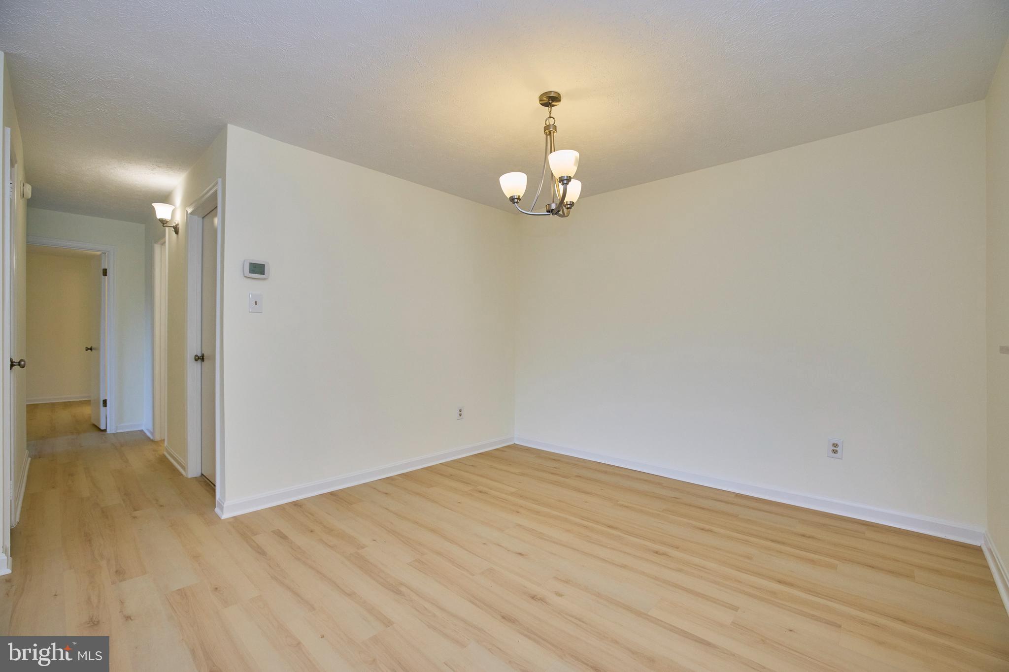 THE OAKTON - Residential