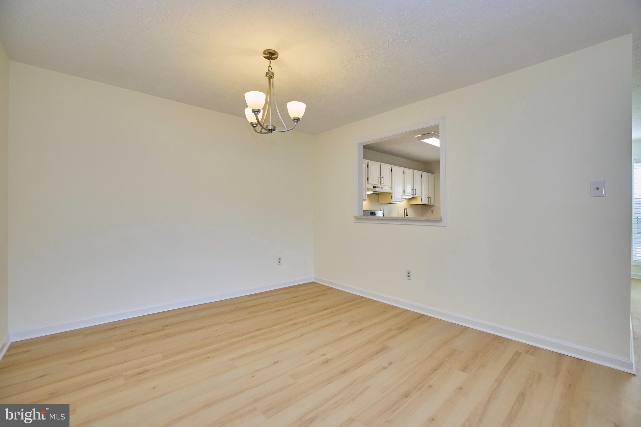 THE OAKTON - Residential