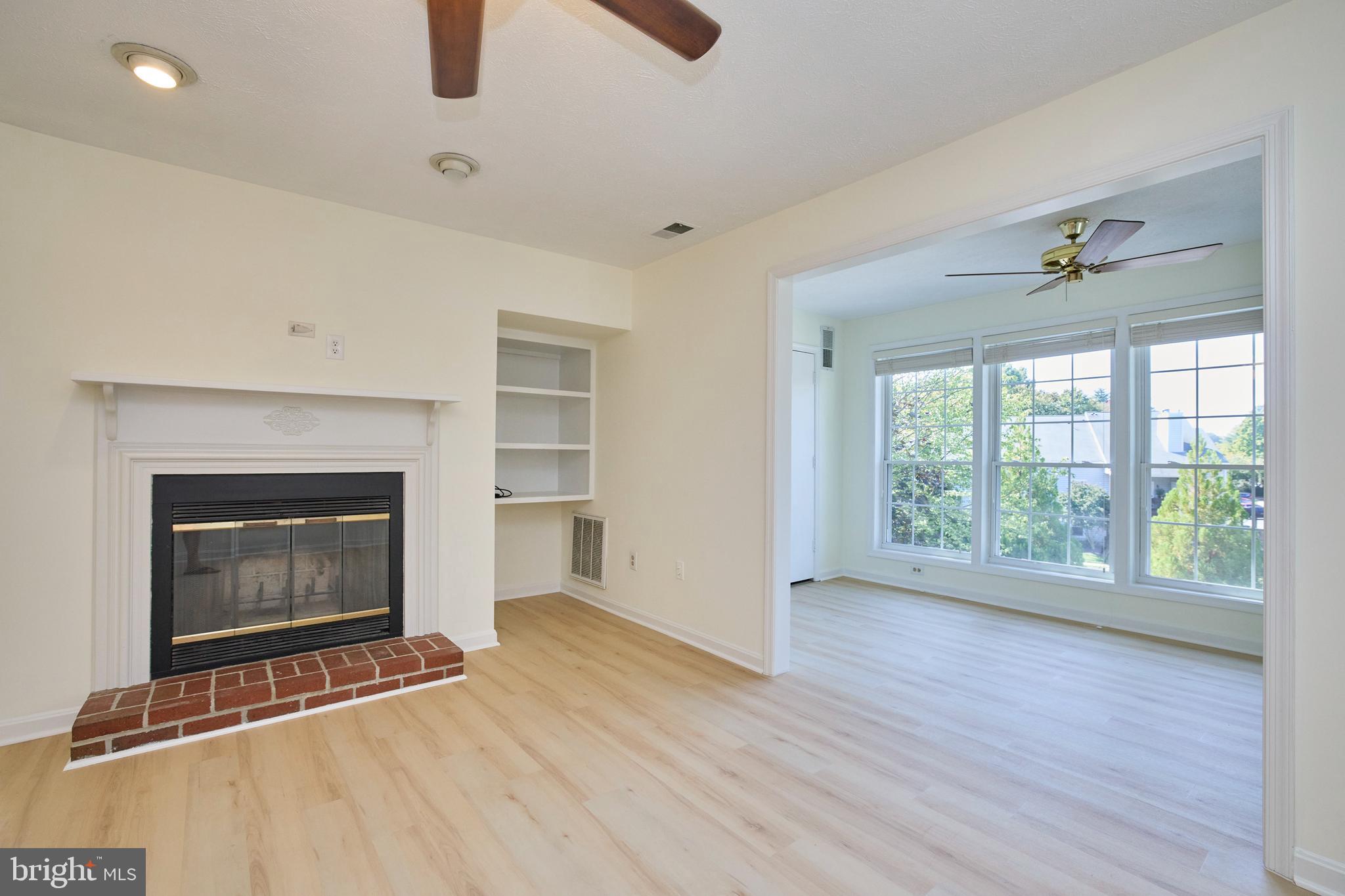 THE OAKTON - Residential