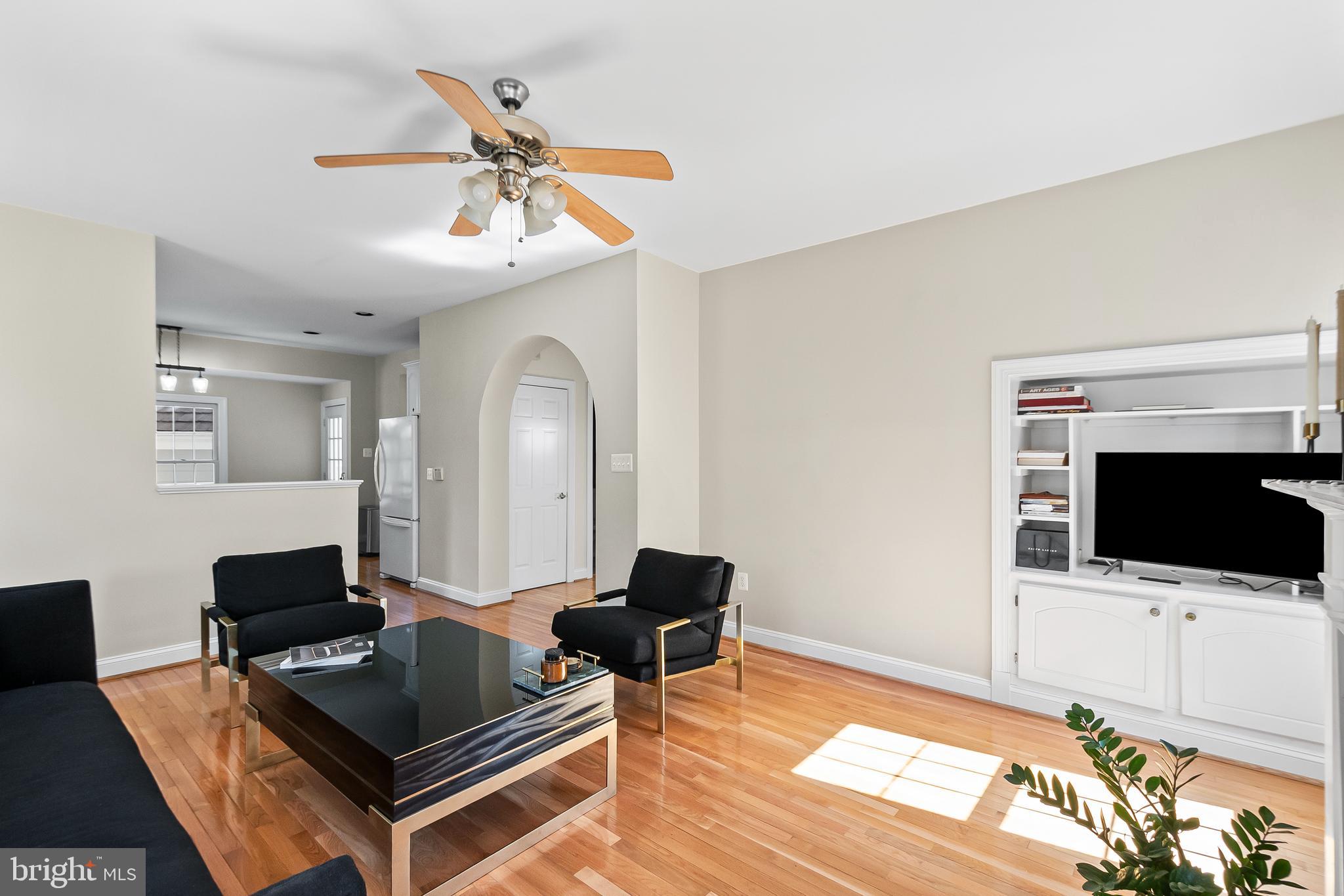 KENTLANDS - Residential