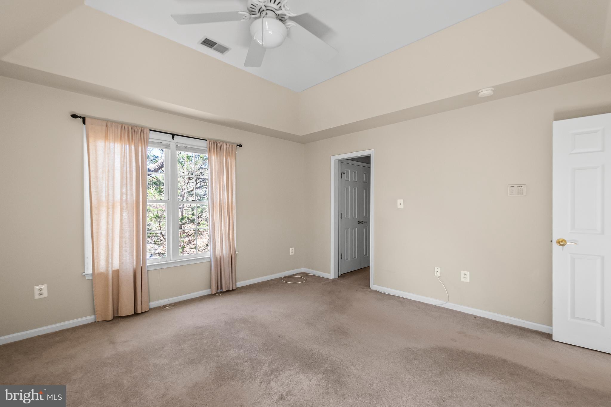 KENTLANDS - Residential