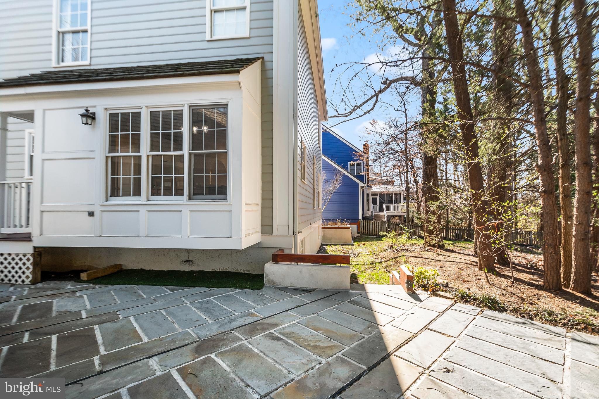 KENTLANDS - Residential