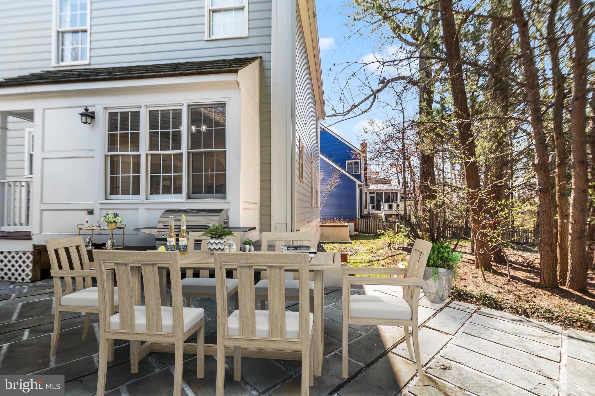 KENTLANDS - Residential