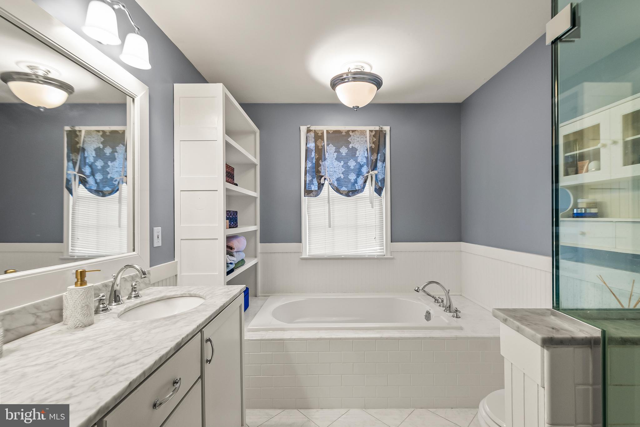 KENTLANDS - Residential