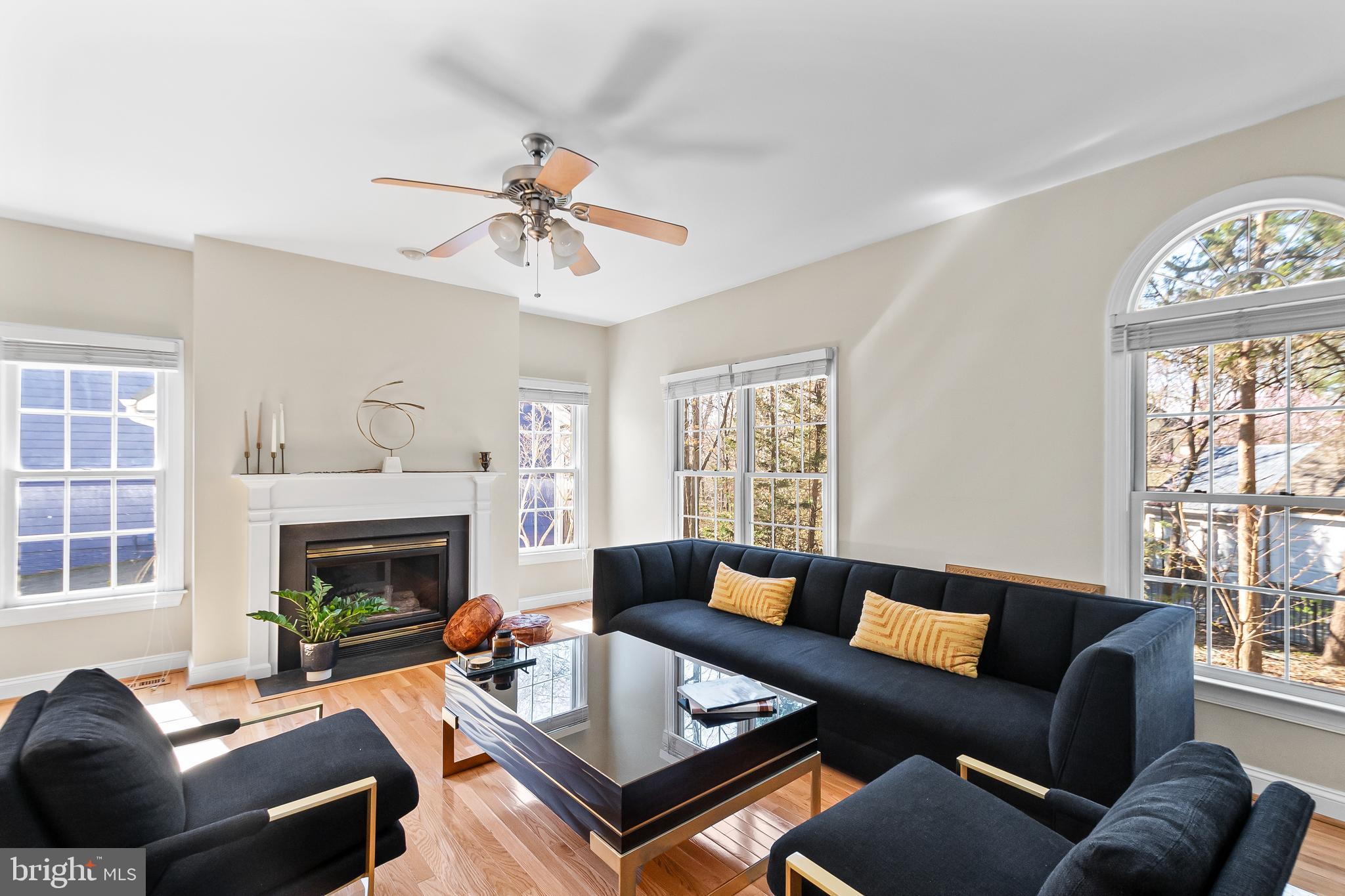 KENTLANDS - Residential