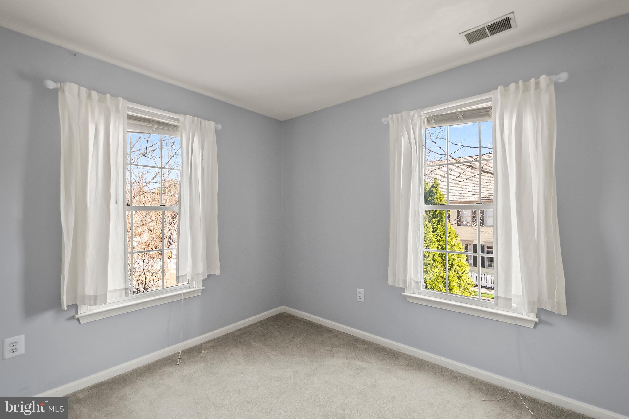 KENTLANDS - Residential