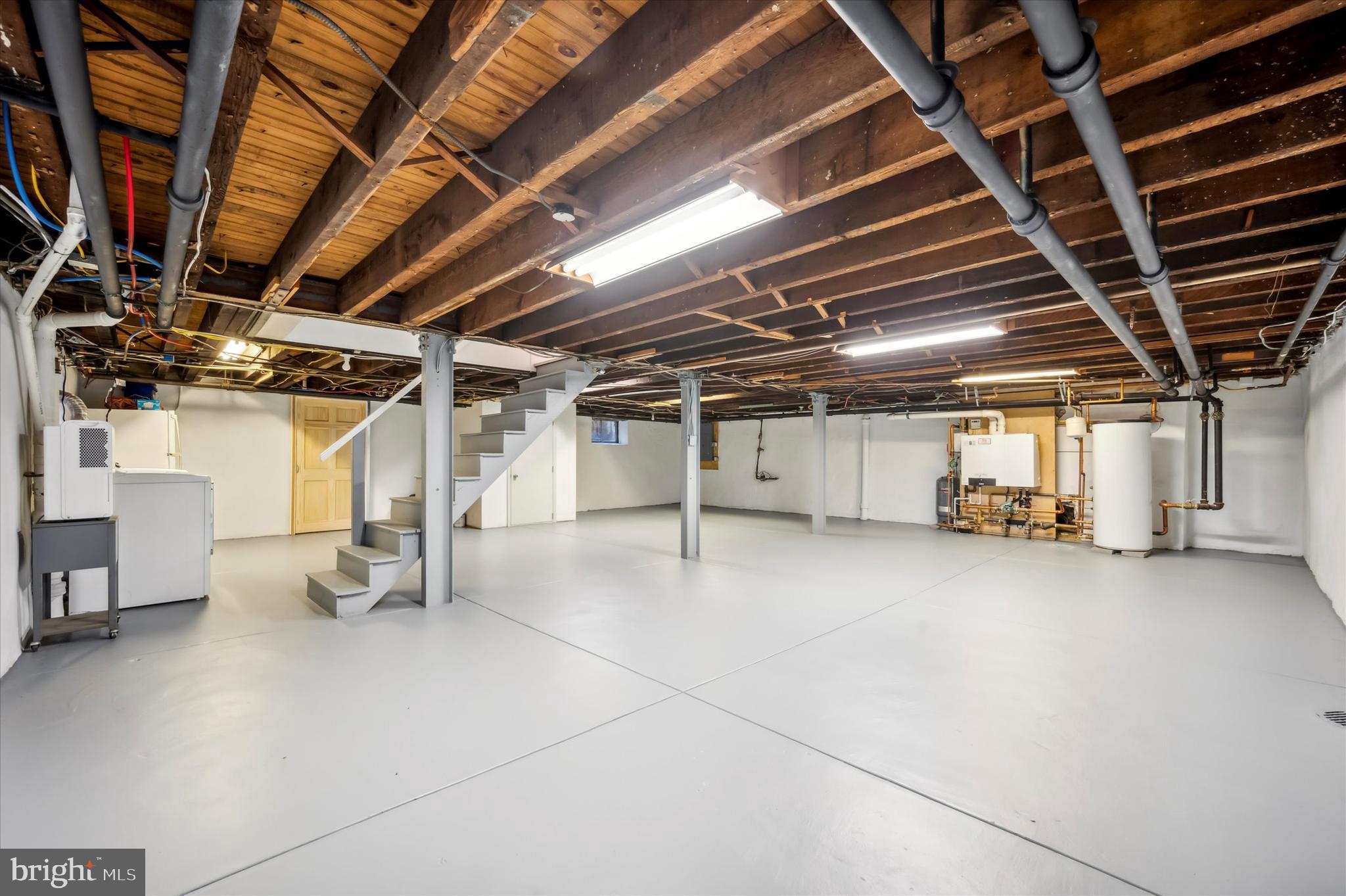 WYNNEWOOD PARK - Residential