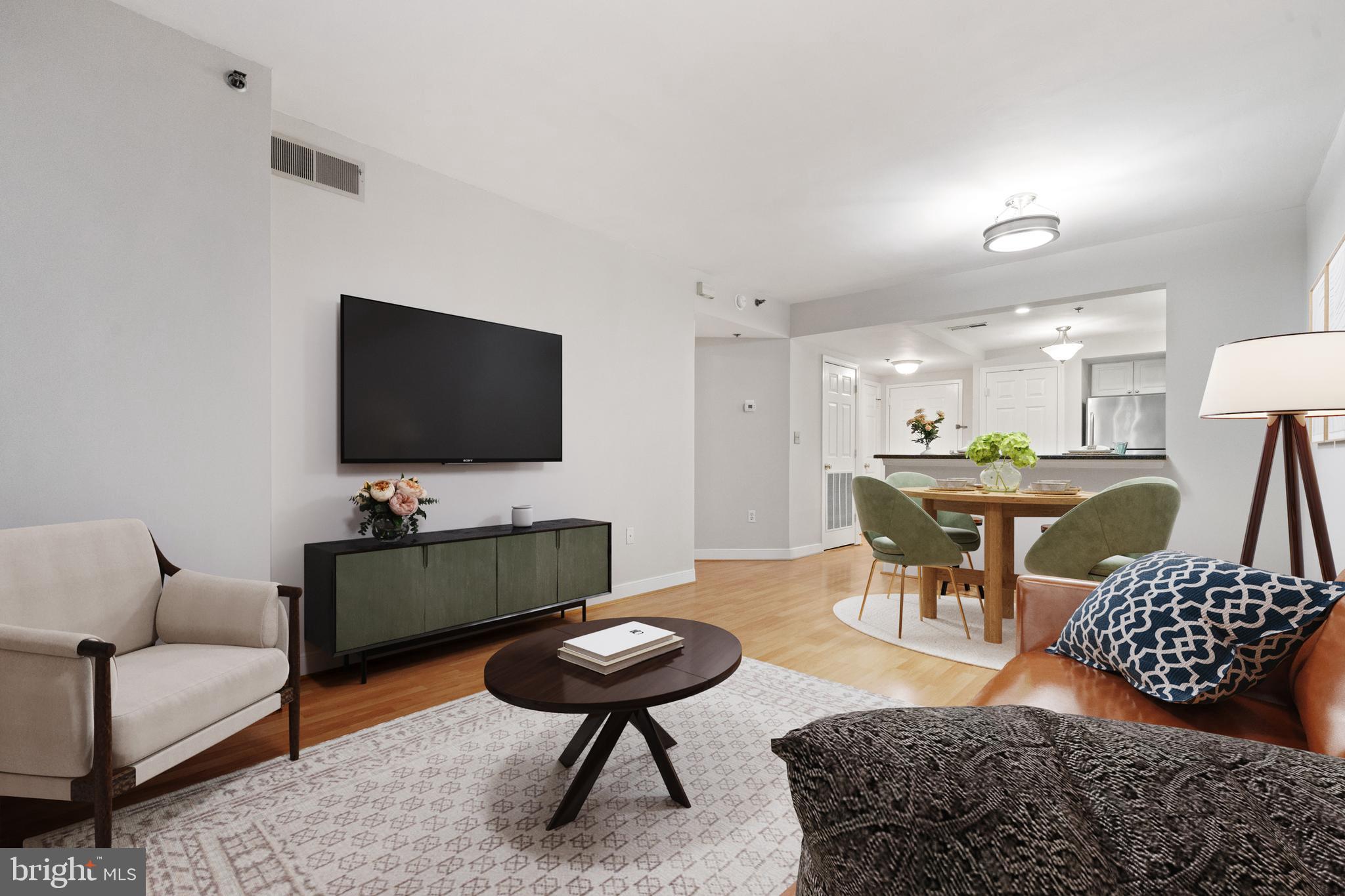 WINDSOR PLAZA - Residential