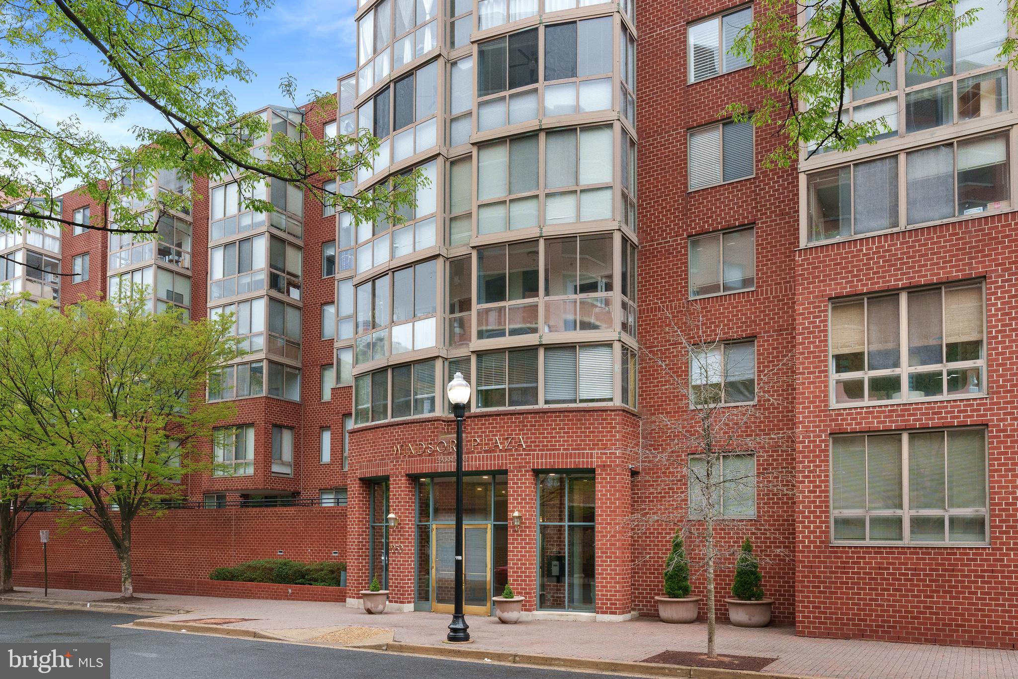 1050 N TAYLOR STREET N 1-103