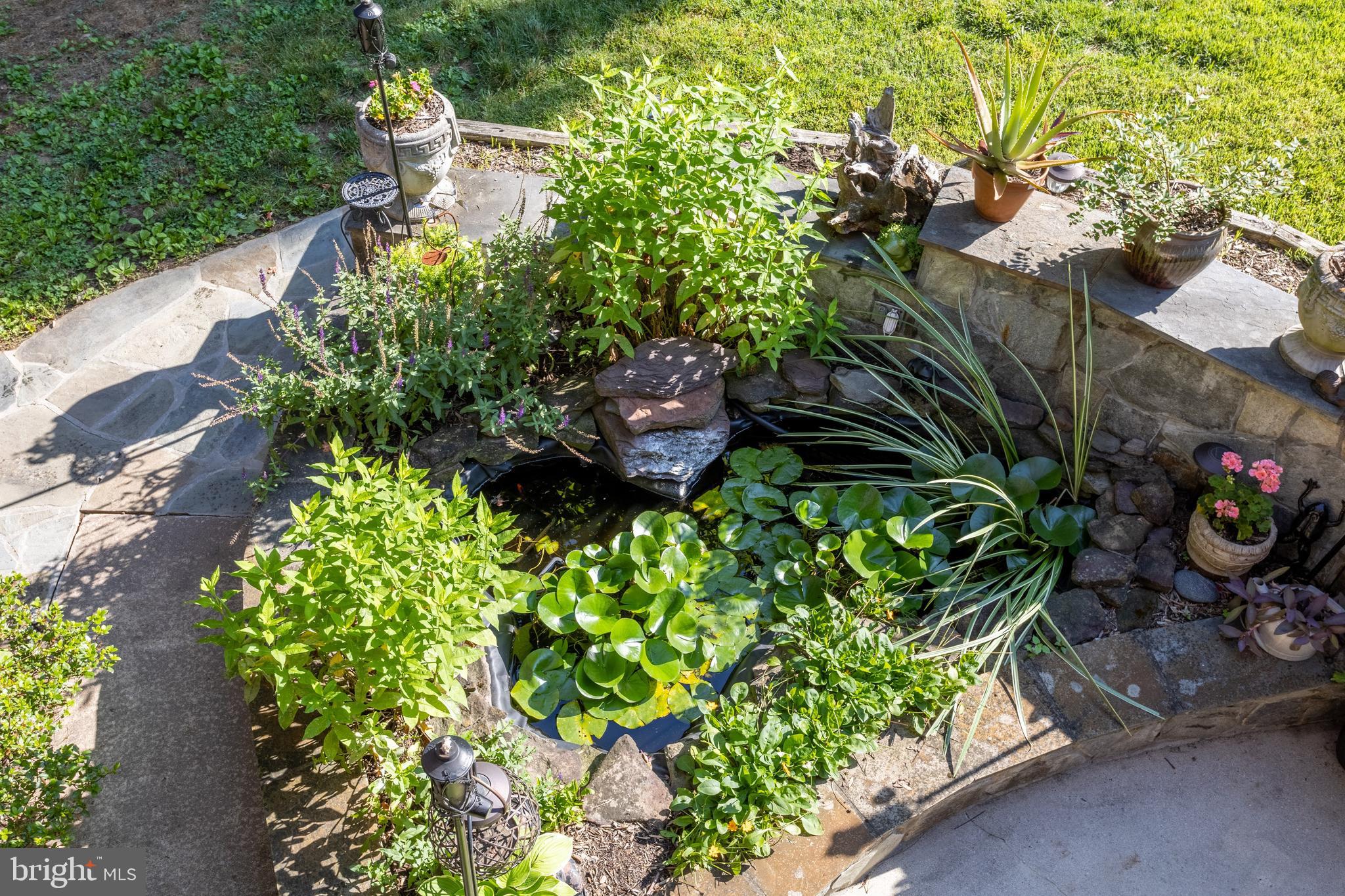 NEWINGTON STATION - Residential