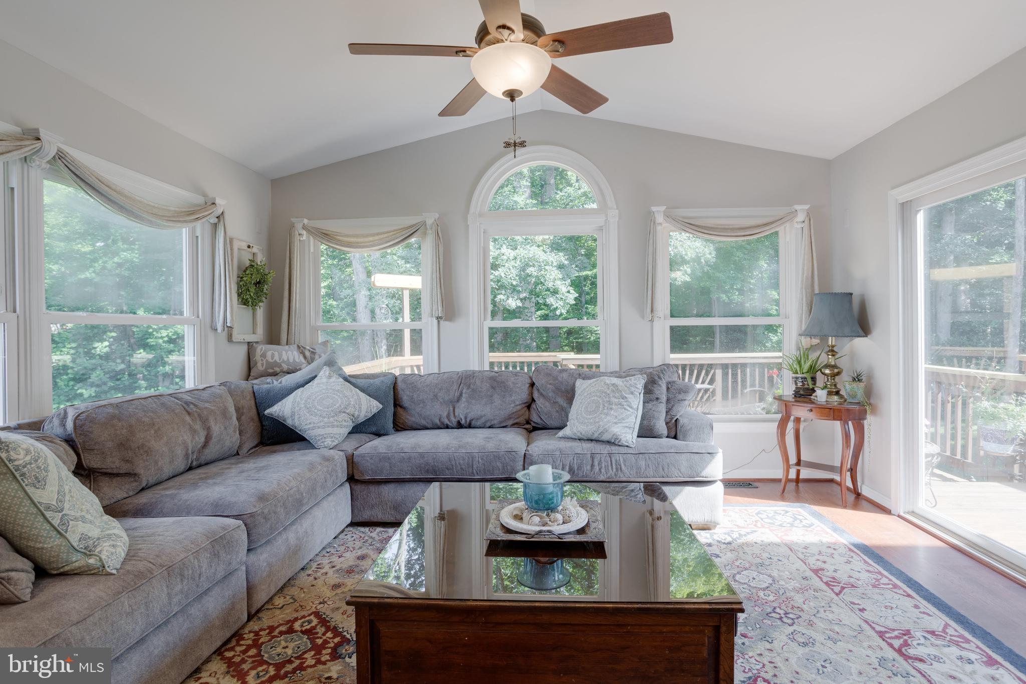 NEWINGTON STATION - Residential