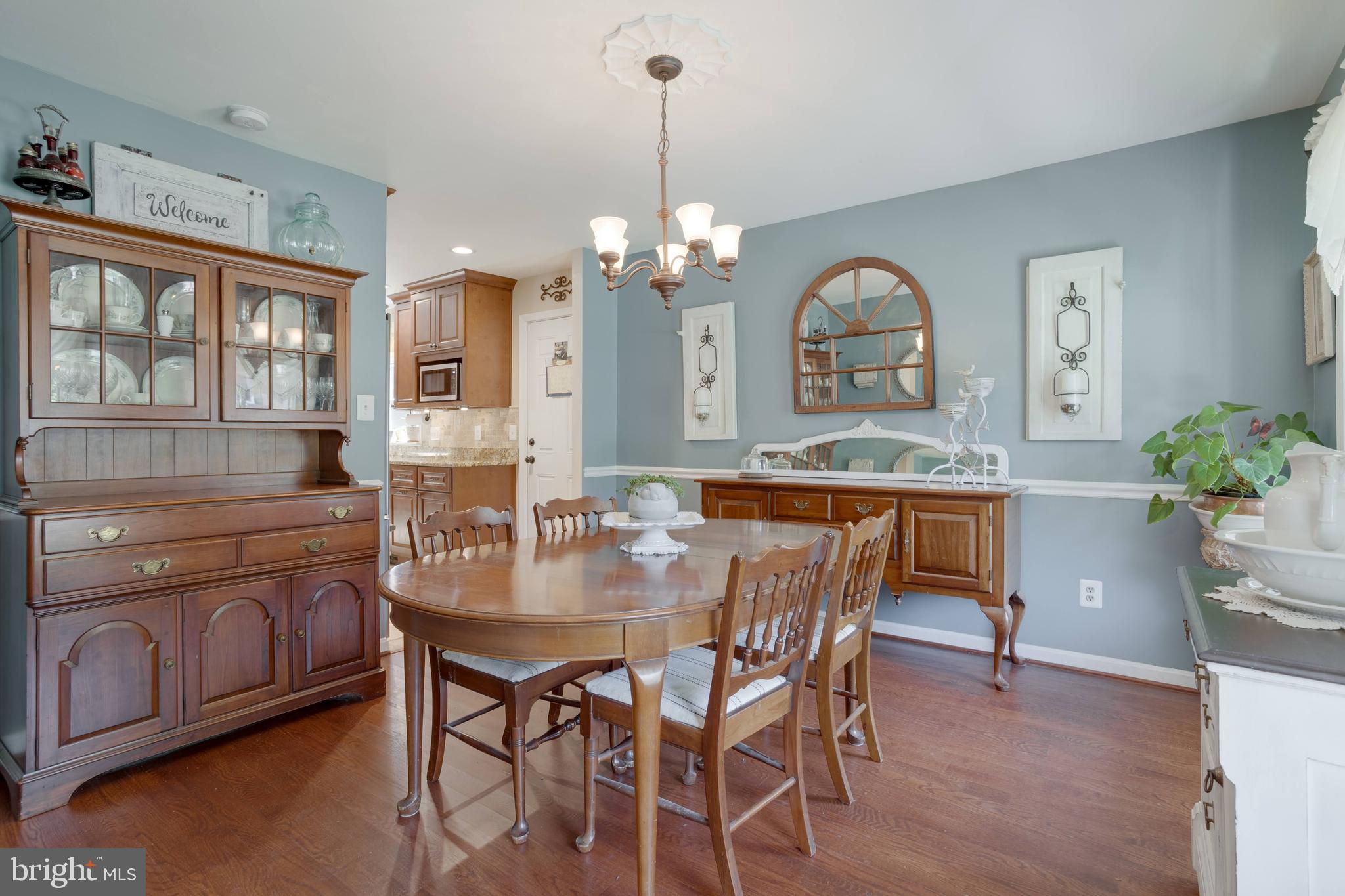 NEWINGTON STATION - Residential