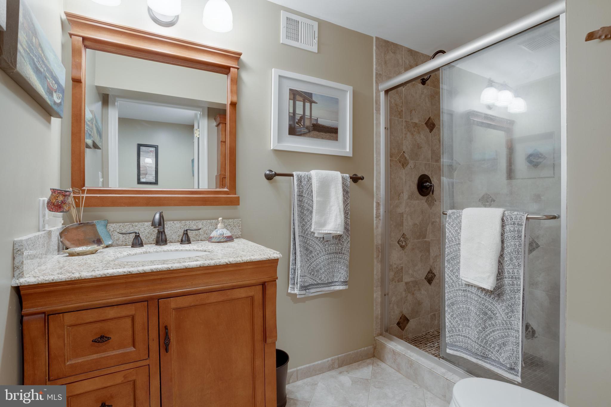 NEWINGTON STATION - Residential