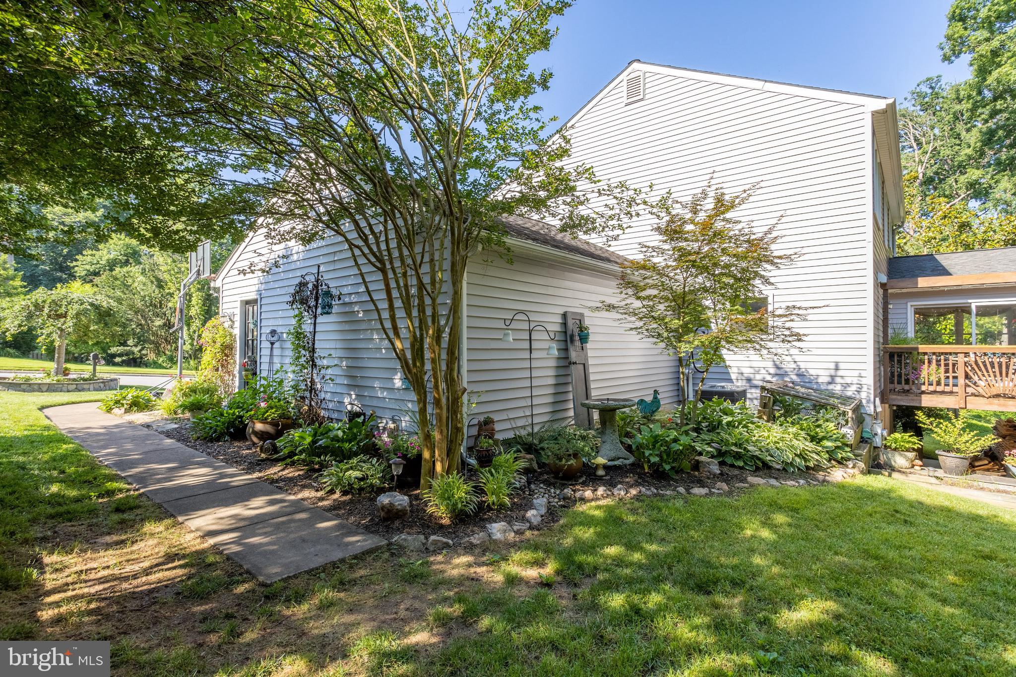 NEWINGTON STATION - Residential