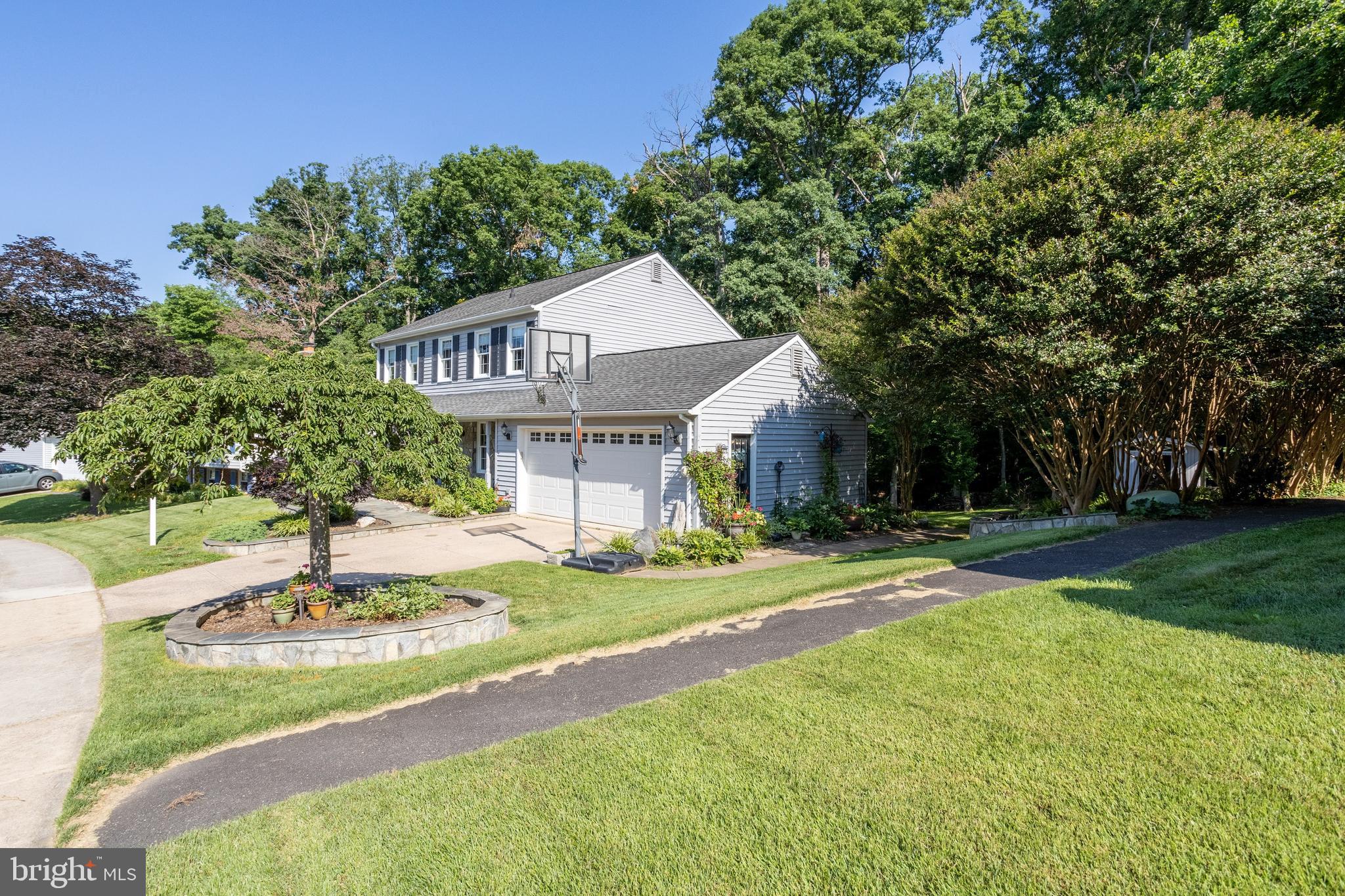 NEWINGTON STATION - Residential