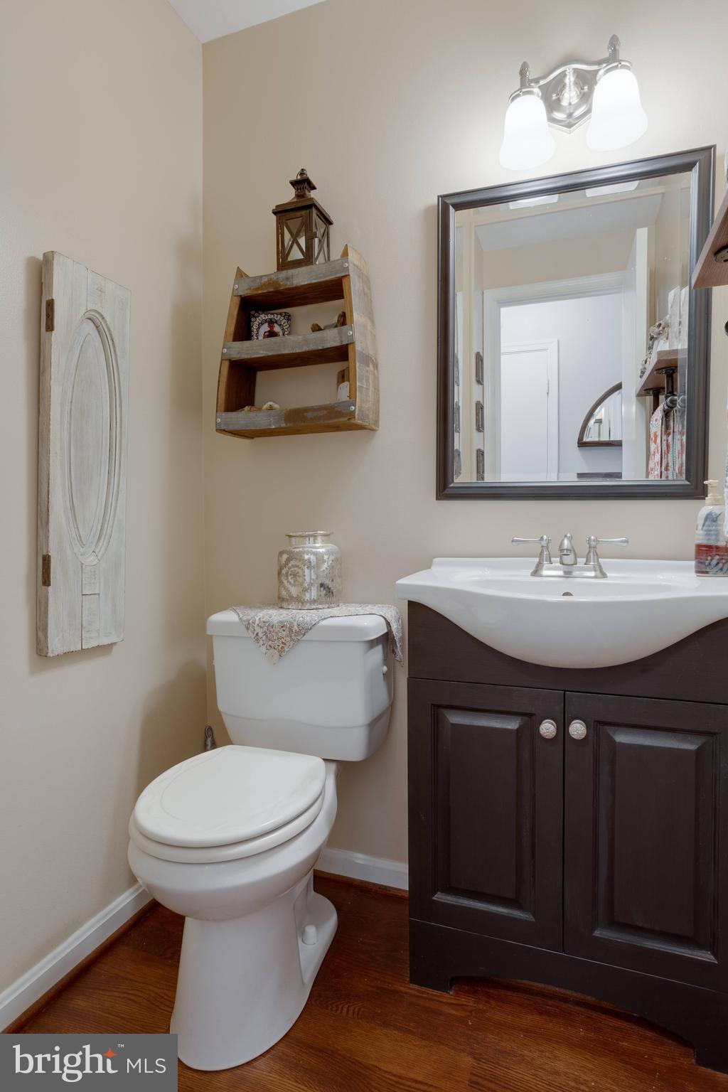 NEWINGTON STATION - Residential