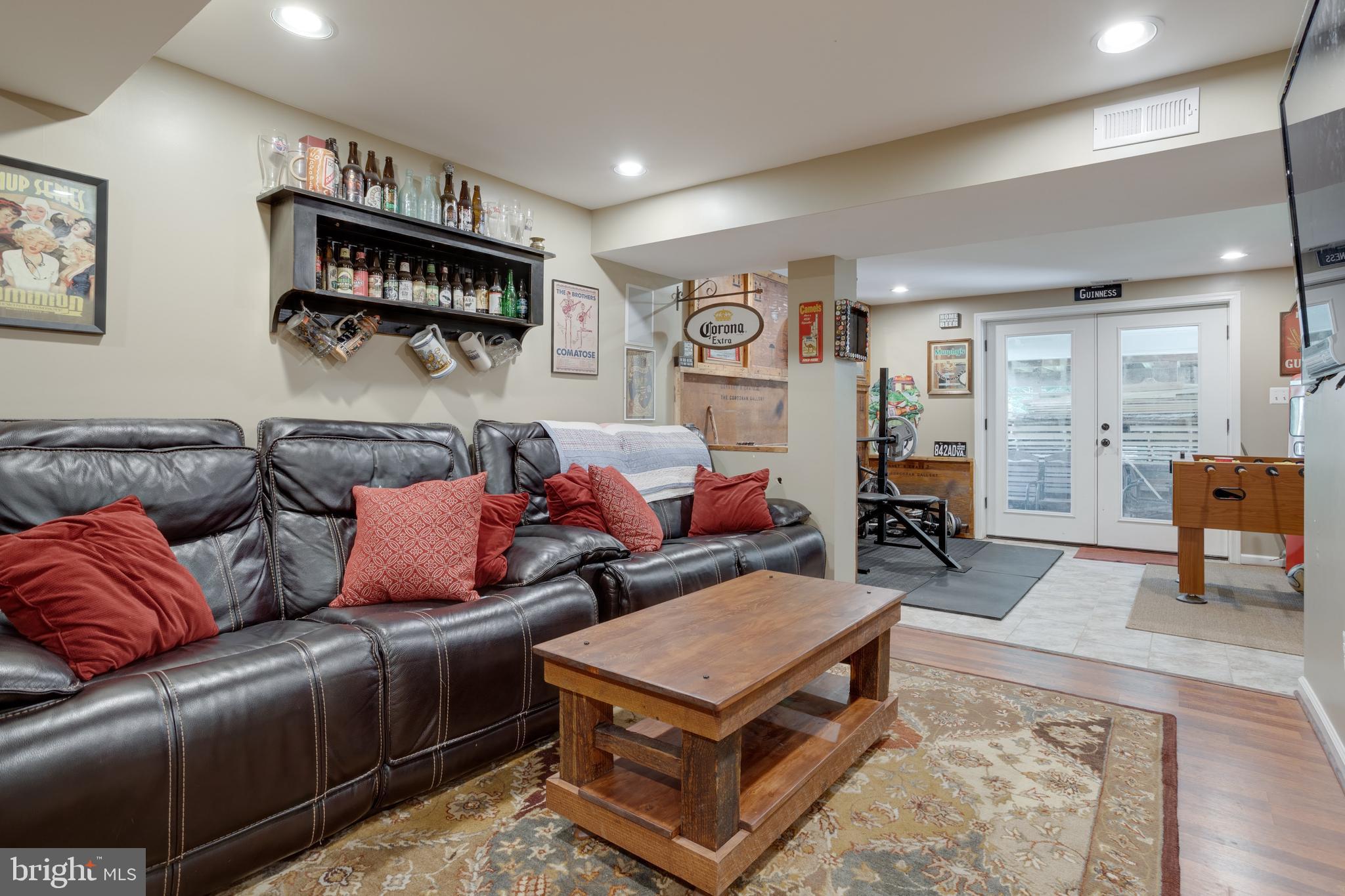 NEWINGTON STATION - Residential