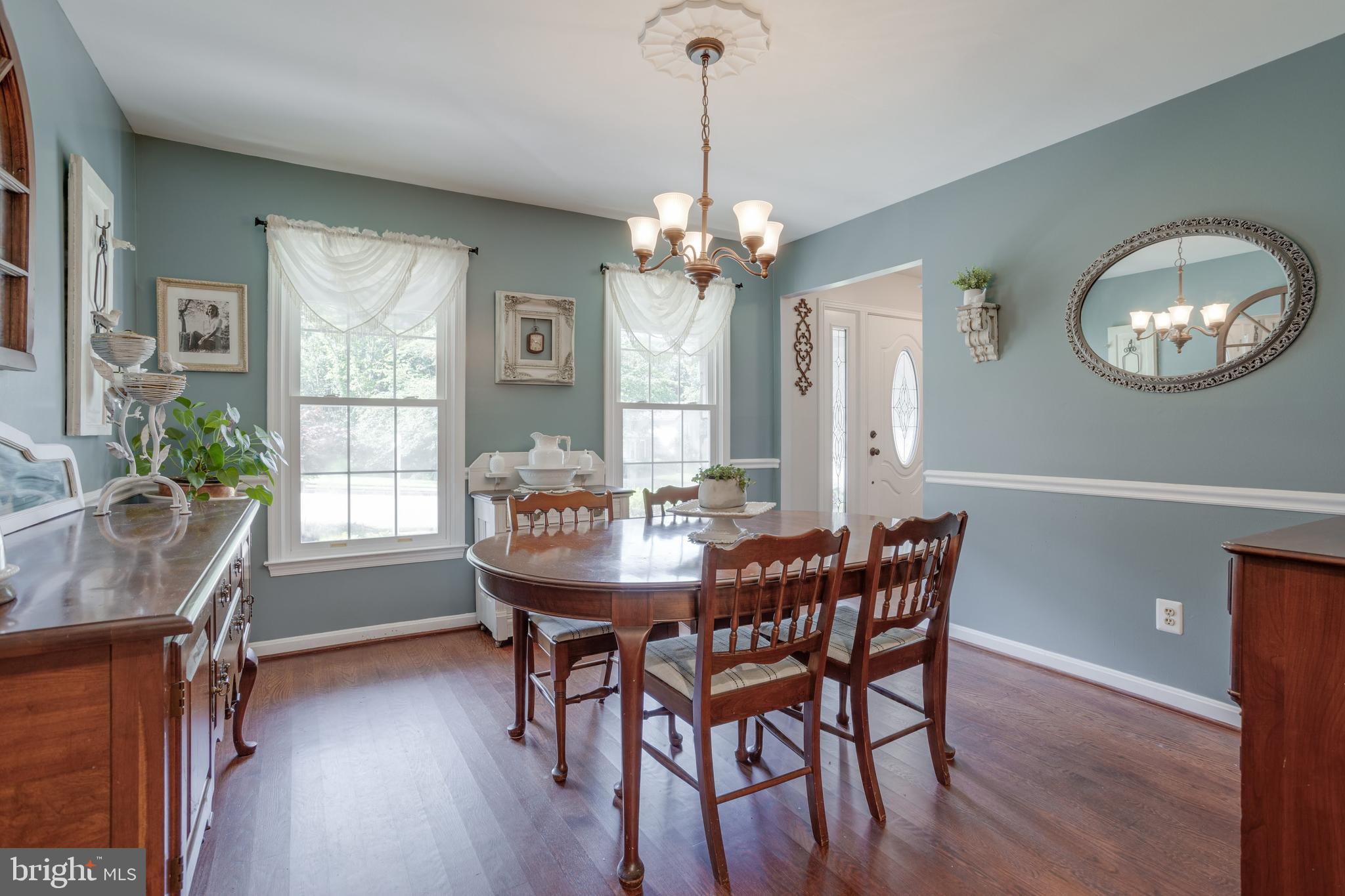 NEWINGTON STATION - Residential