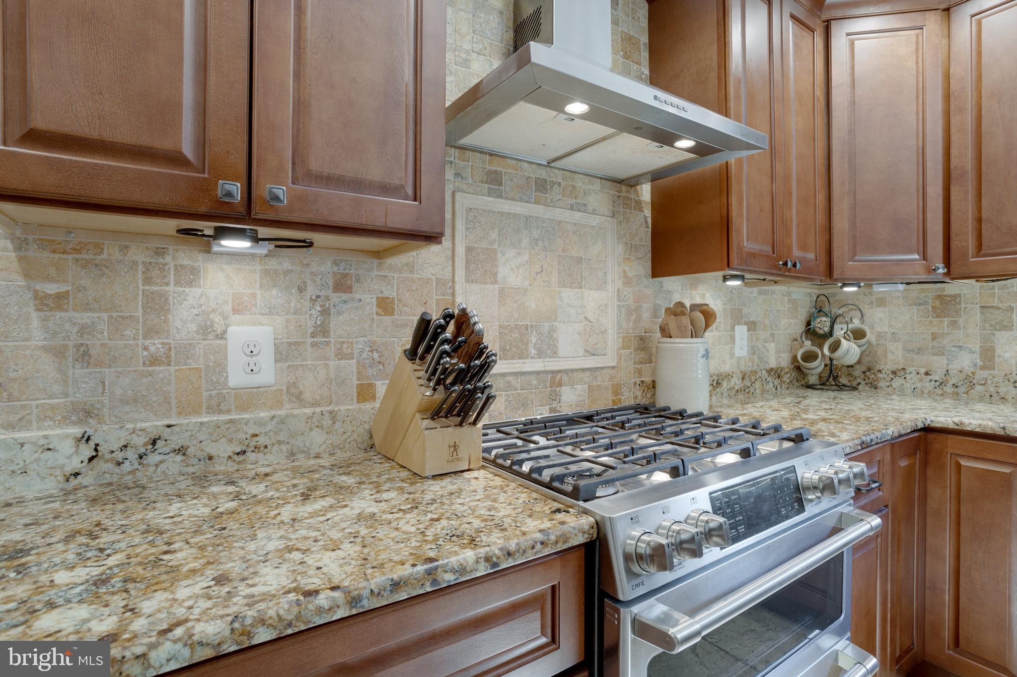 NEWINGTON STATION - Residential