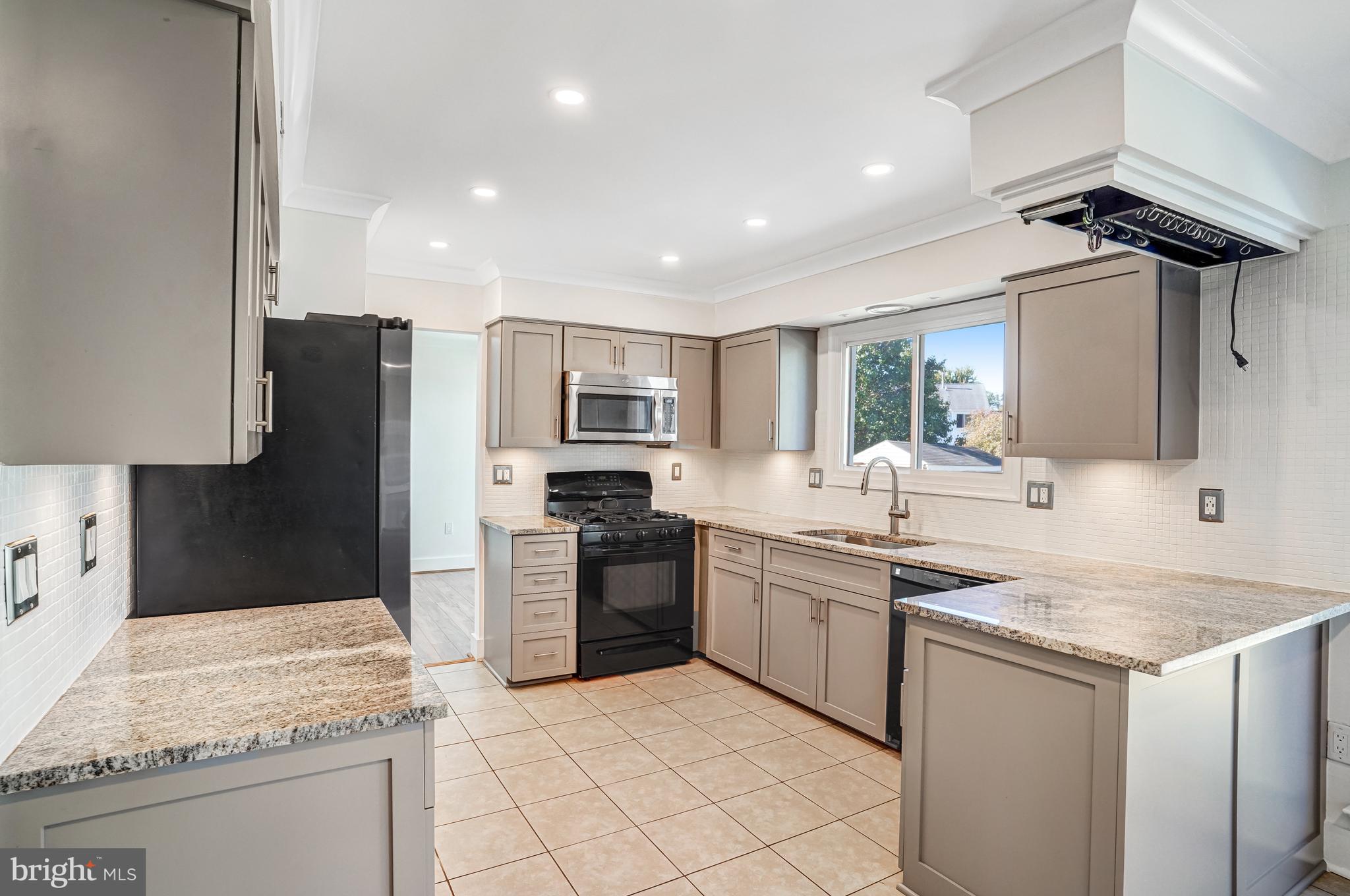 ROCKY RUN - Residential