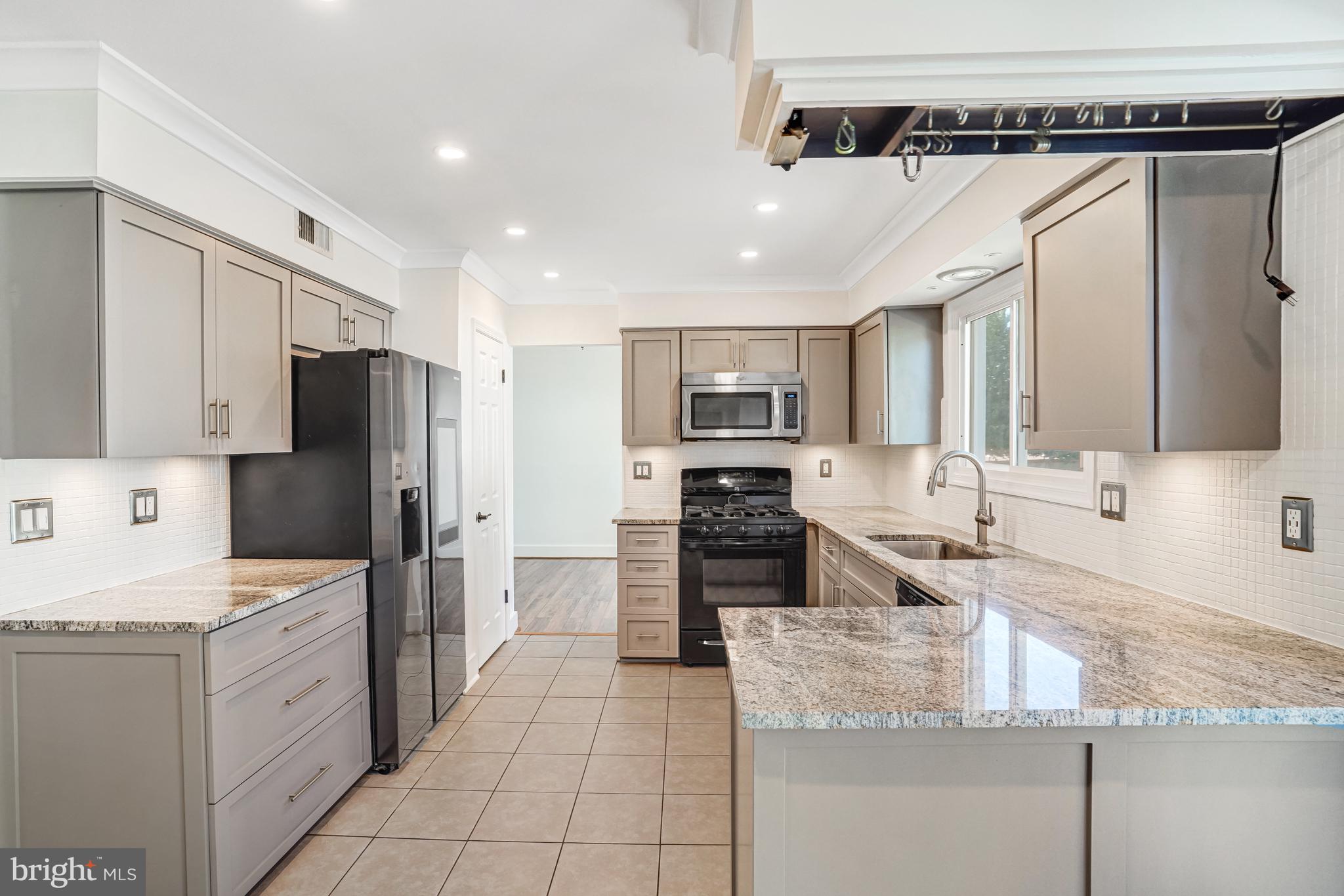 ROCKY RUN - Residential