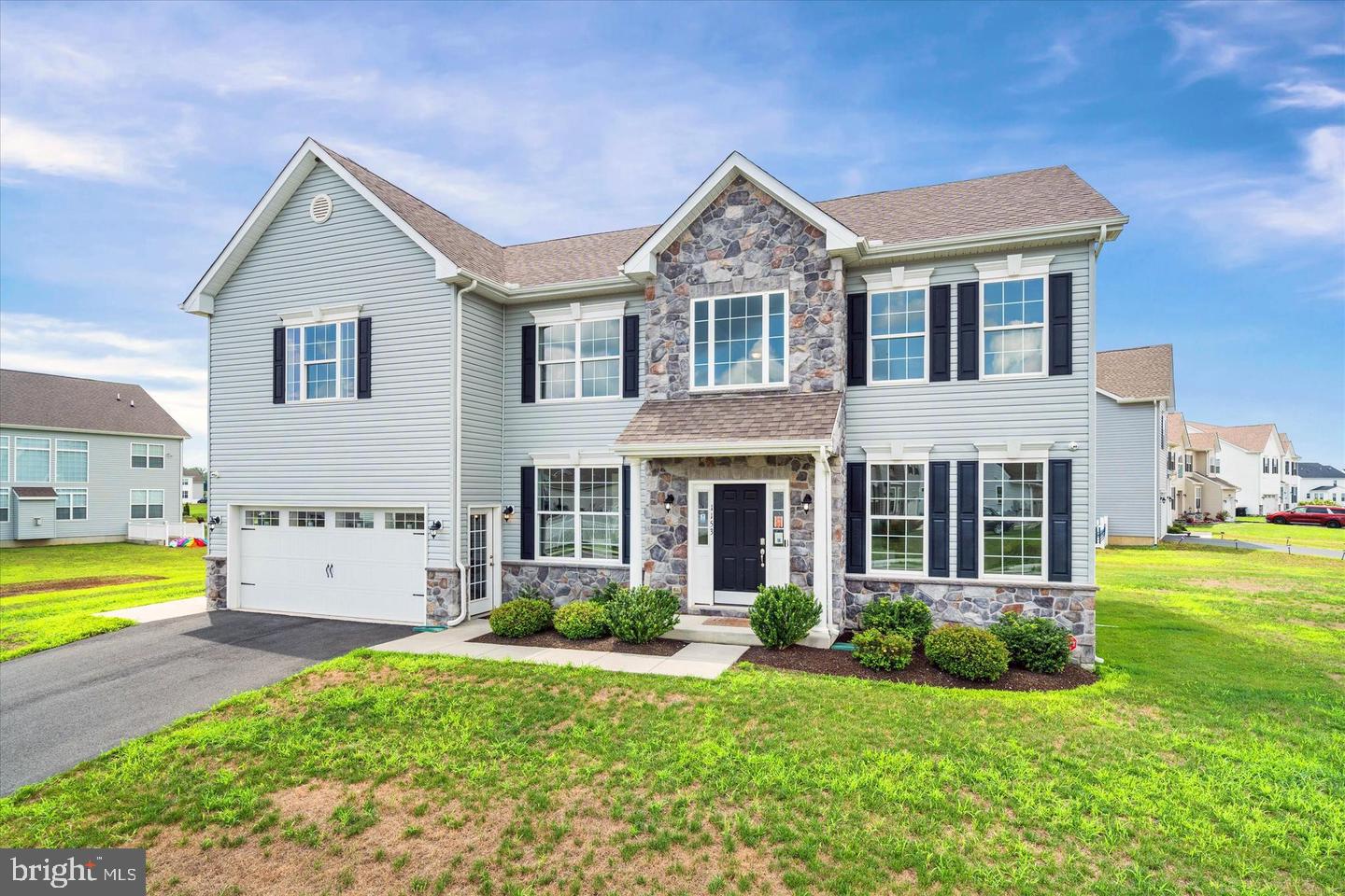 194 APOORVA LANE CHARLESTON GRAND