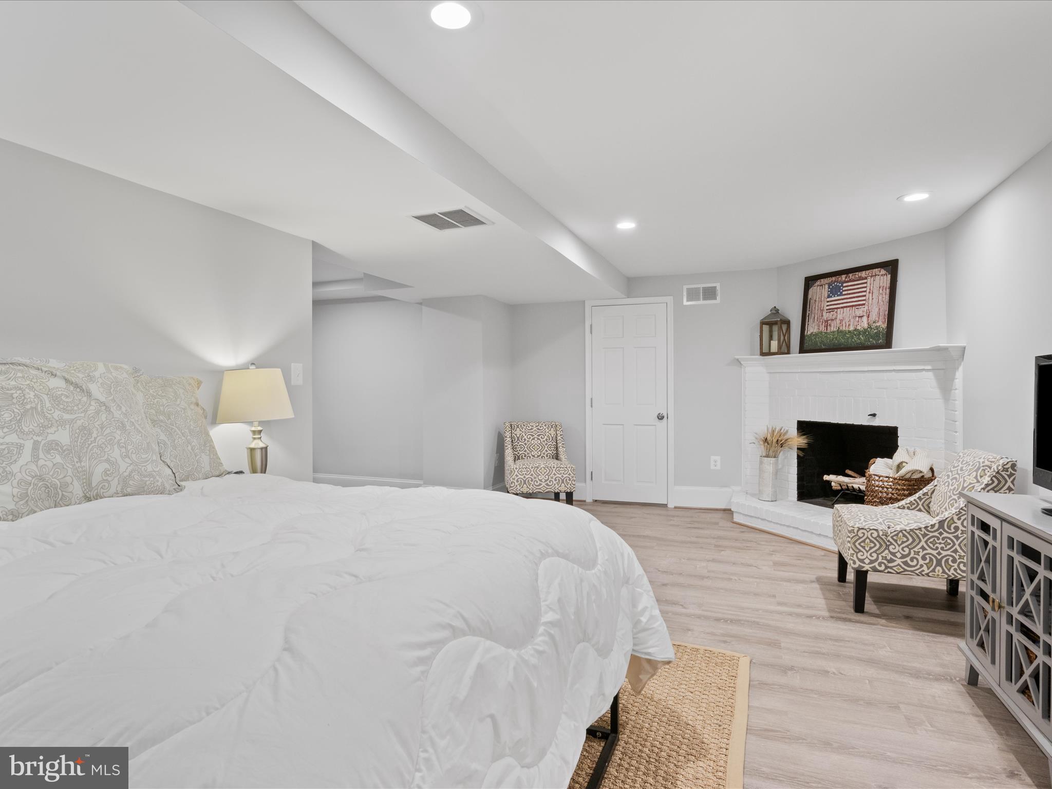 ASHTON HEIGHTS - Residential