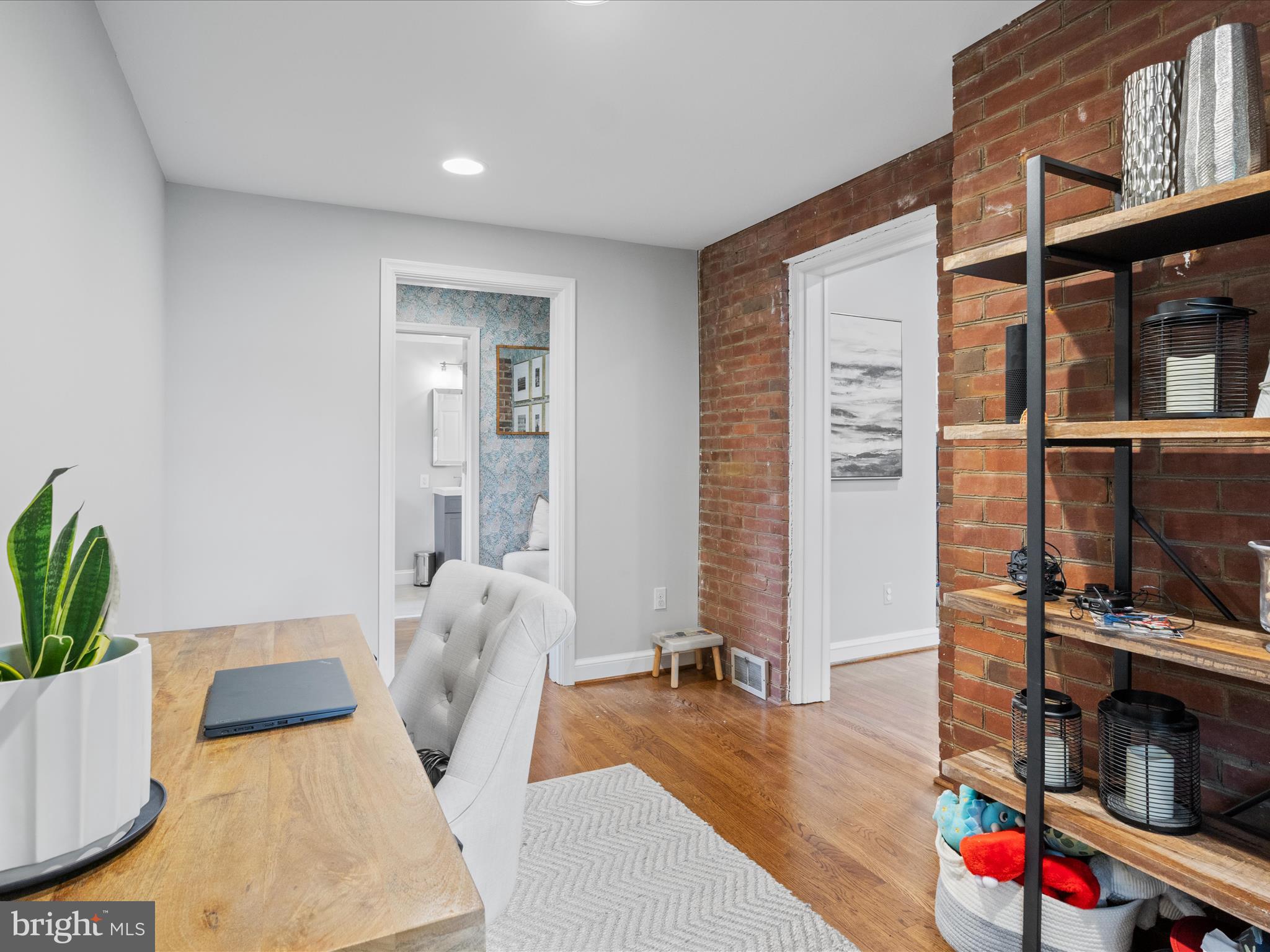 ASHTON HEIGHTS - Residential