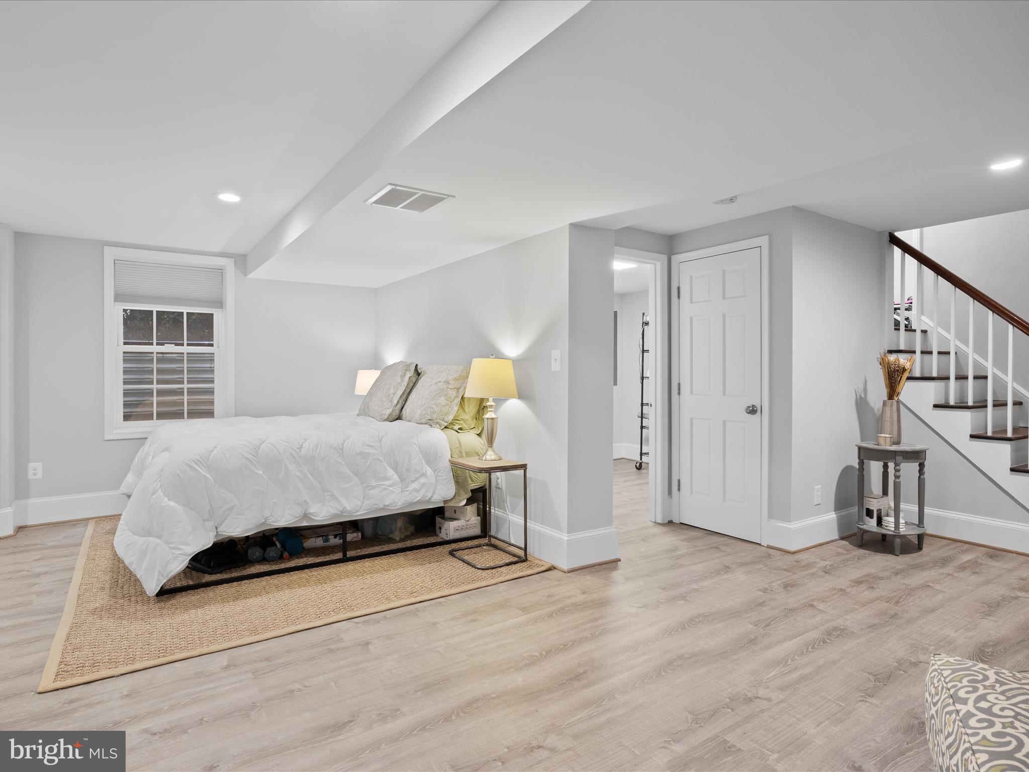 ASHTON HEIGHTS - Residential