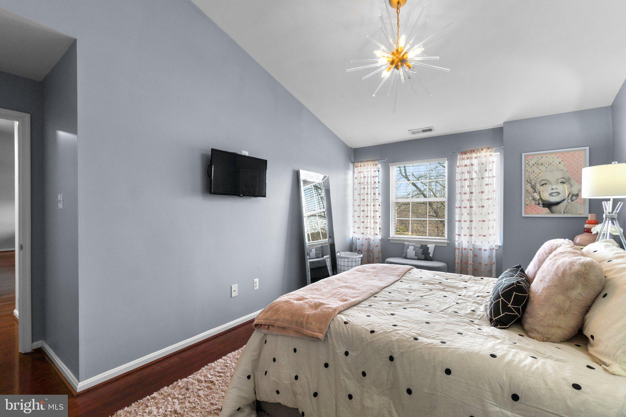 TIMBERGROVE - Residential