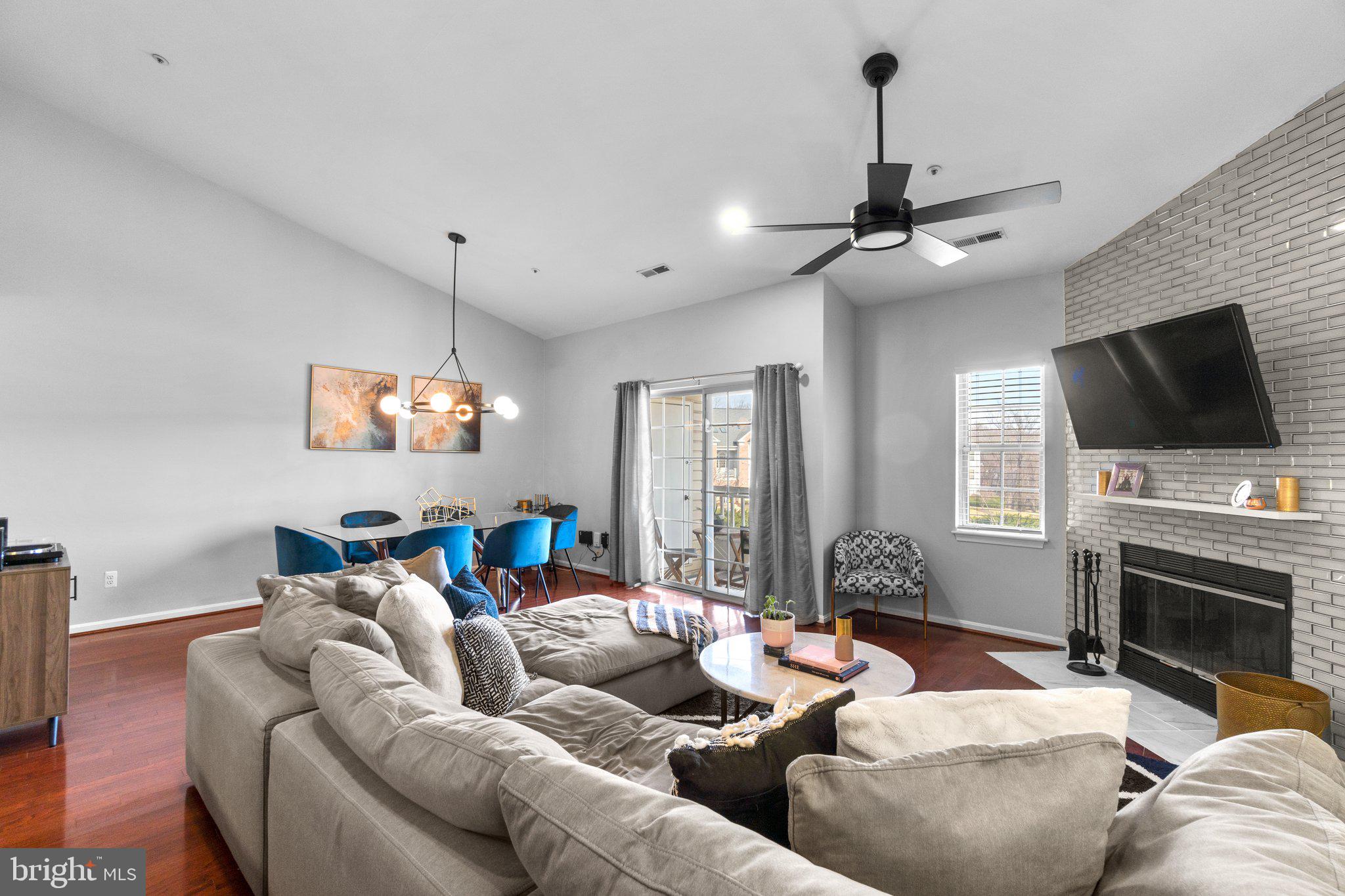 TIMBERGROVE - Residential